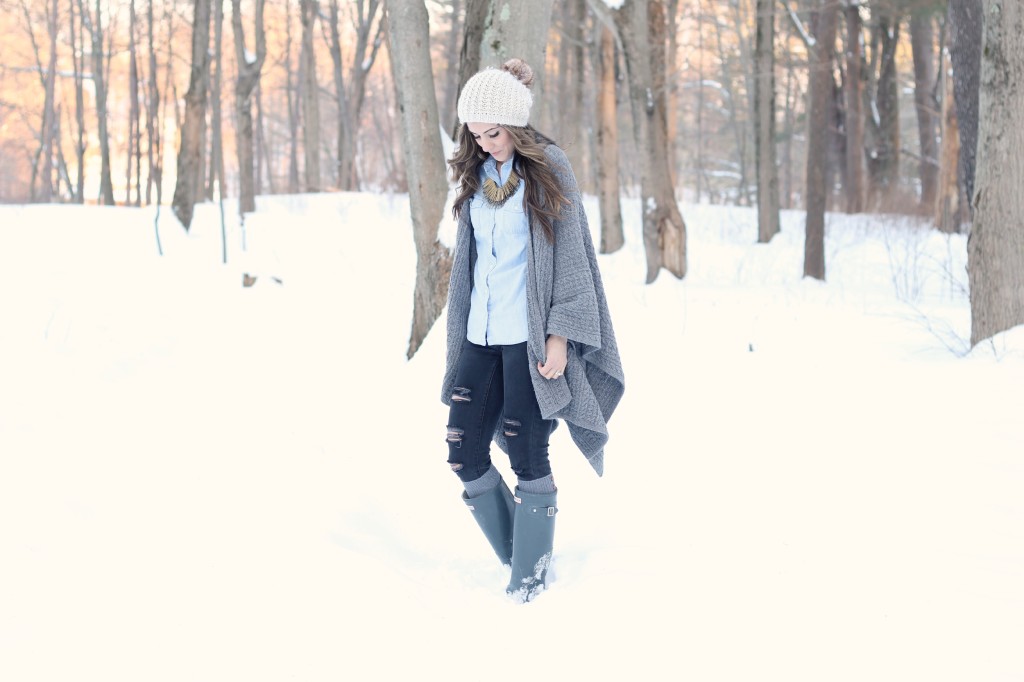 Sweater cardigan, Hunter boots, winter fashion