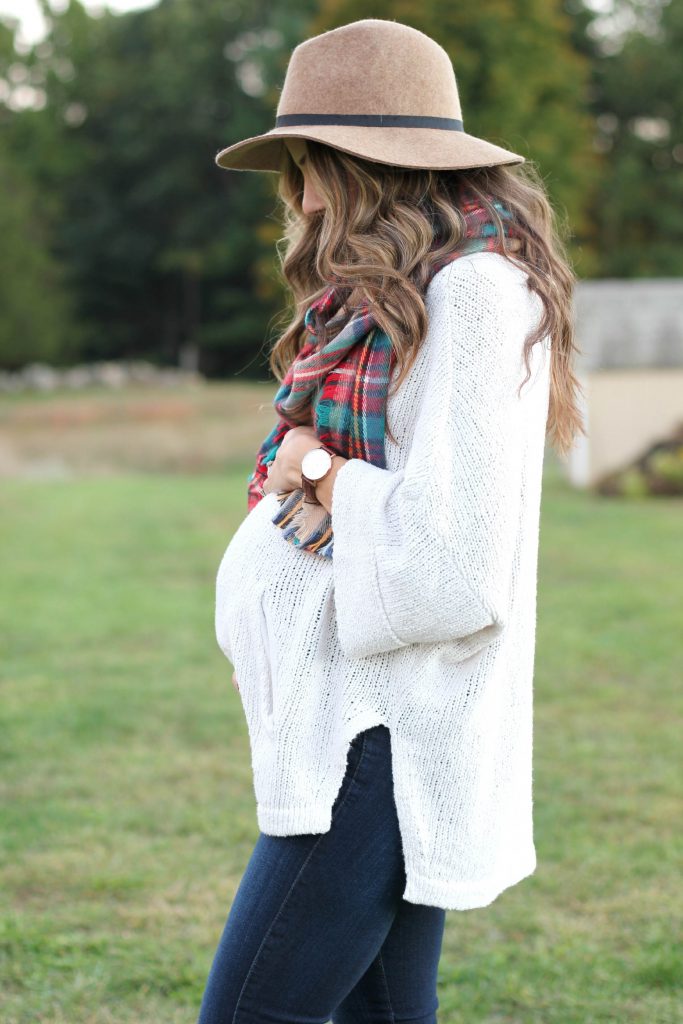 Fall maternity outfit, plaid blanket scarf and oversized sweater