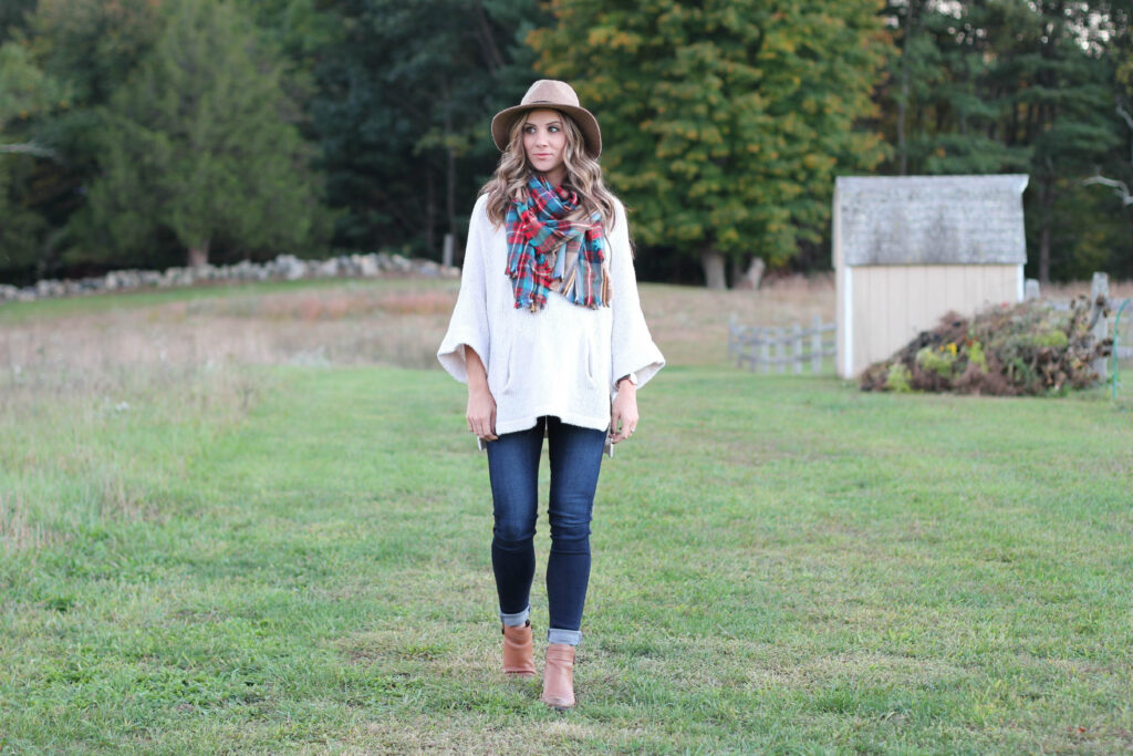 Fall maternity outfit, plaid blanket scarf and oversized sweater