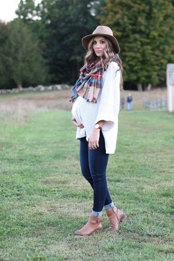 Fall maternity outfit, plaid blanket scarf and oversized sweater