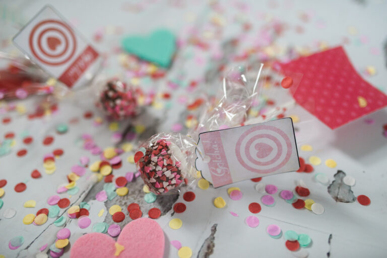 Valentine’s Day Chocolate Dipped Marshmallow Arrows