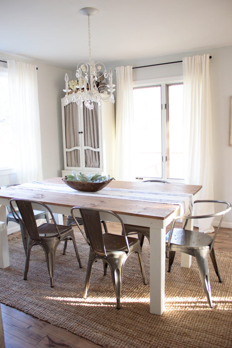 Home // Farmhouse Dining Room