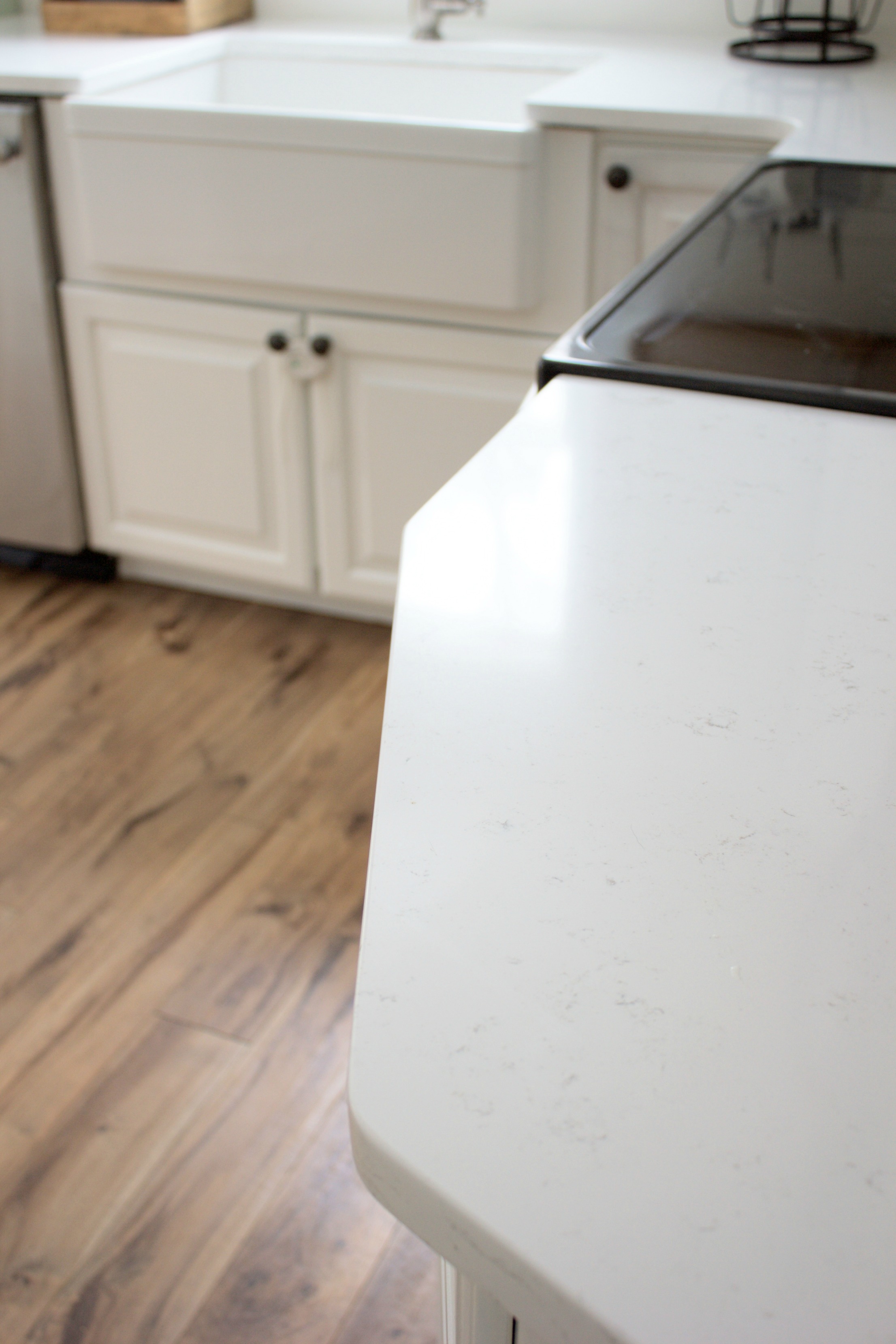 A quartz countertop review and why choose quartz over other materials for countertops