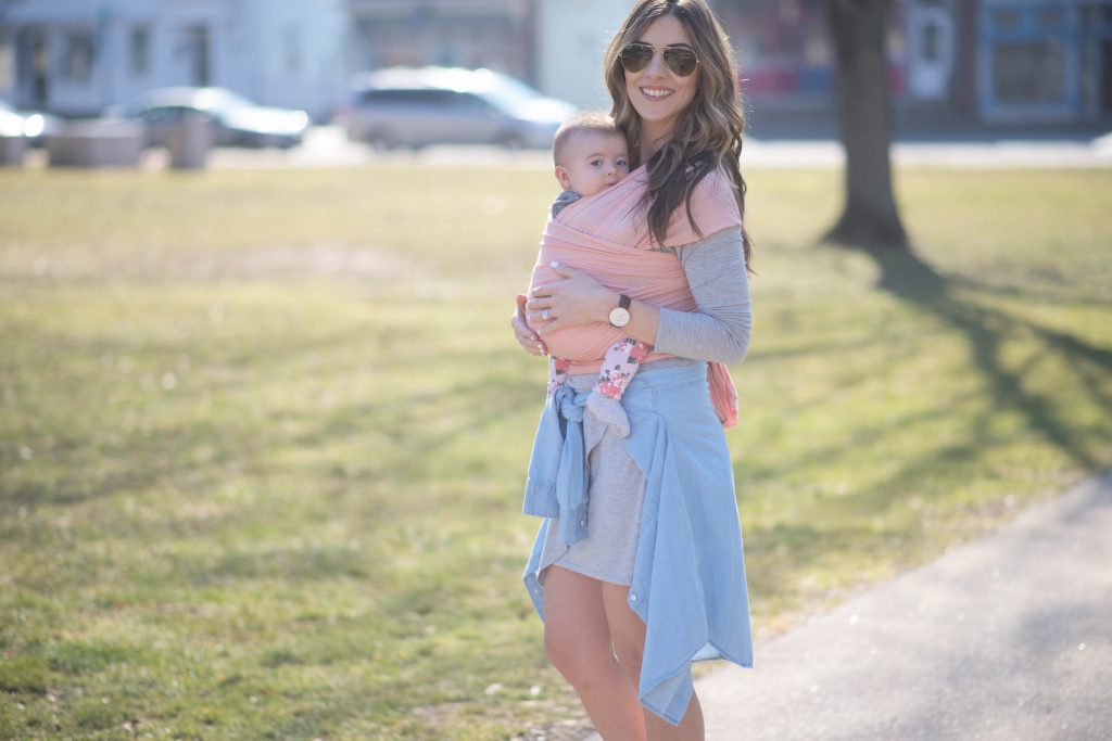 The best nursing friendly dresses for breastfeeding moms