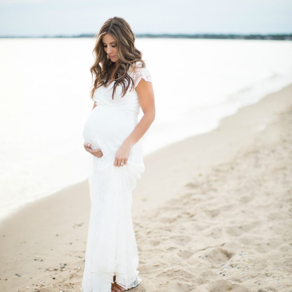 Lauren McBride - What to wear for a maternity shoot