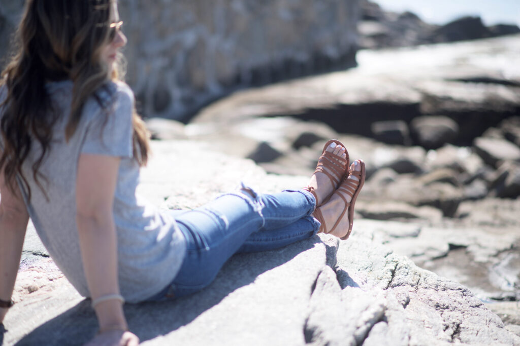 Casual mom outfit with beek heron sandals