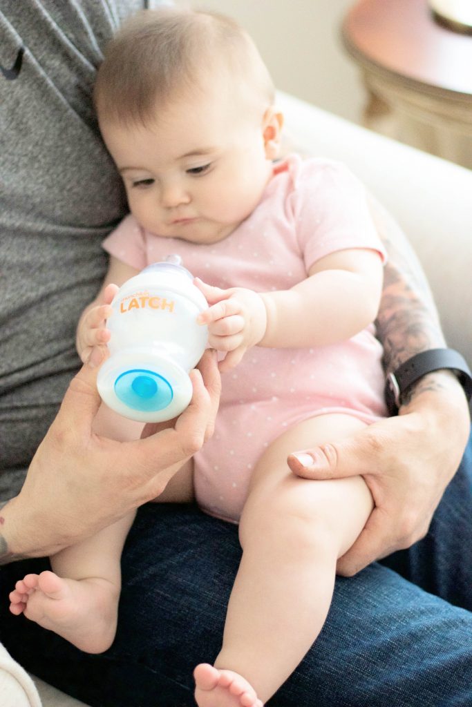 Tips on transitioning to a bottle with Munchkin LATCH