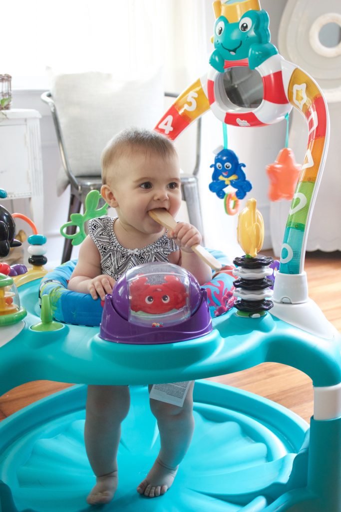 Baby Einstein 2-in-1 Lights & Sea Activity Gym and Saucer Review