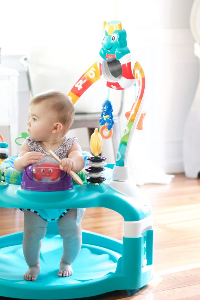 Baby Einstein 2-in-1 Lights & Sea Activity Gym and Saucer Review