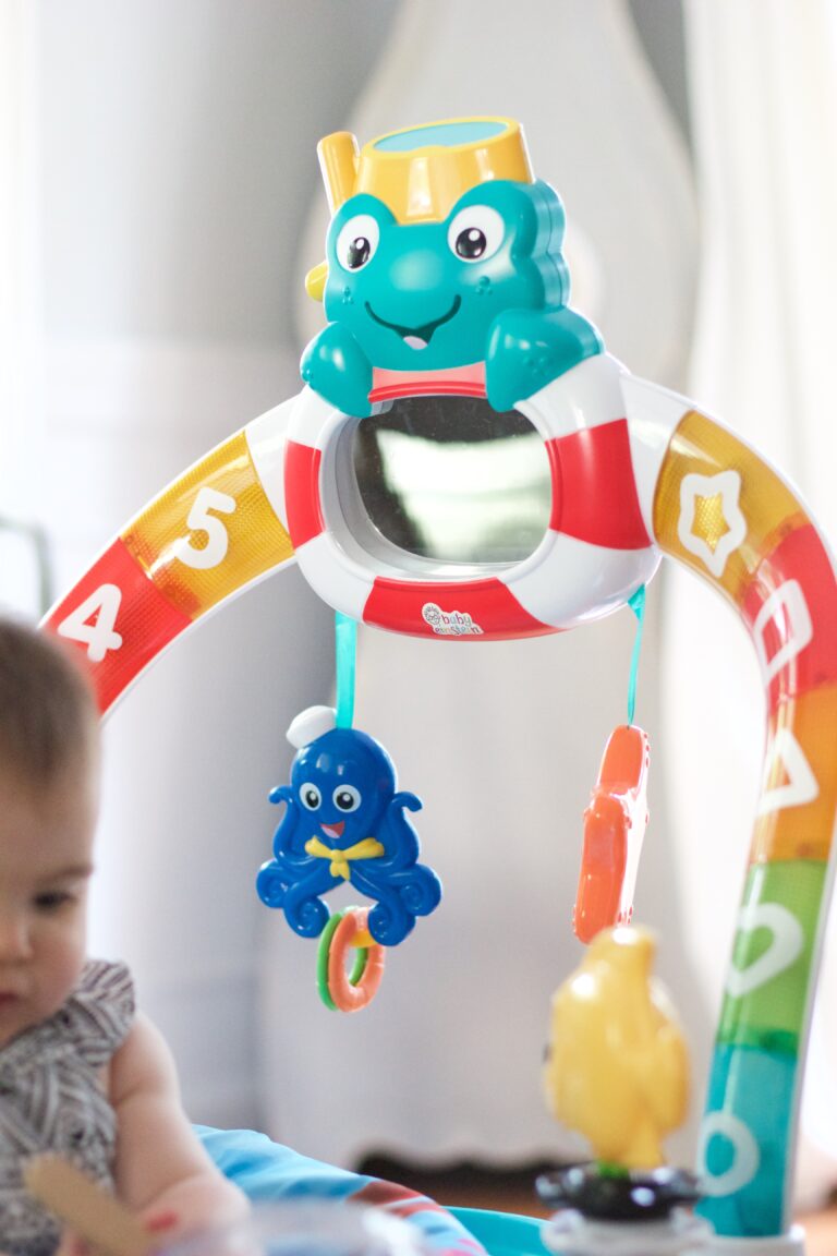 Mom + Baby // Baby Einstein 2-in-1 Lights & Sea Activity Gym and Saucer Review
