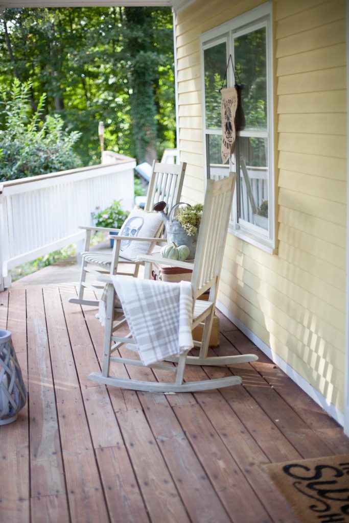 Simple rustic Halloween front porch decor