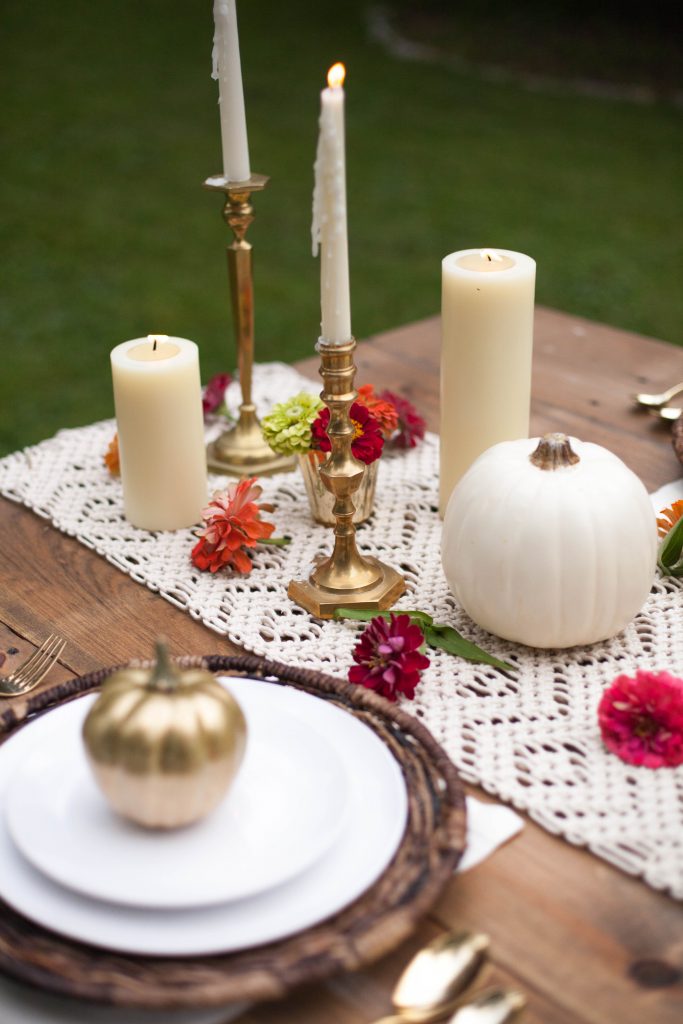 Get these easy to follow Tips for a Fall Farmhouse Tablescape that rivals a professional magazine Tablescape