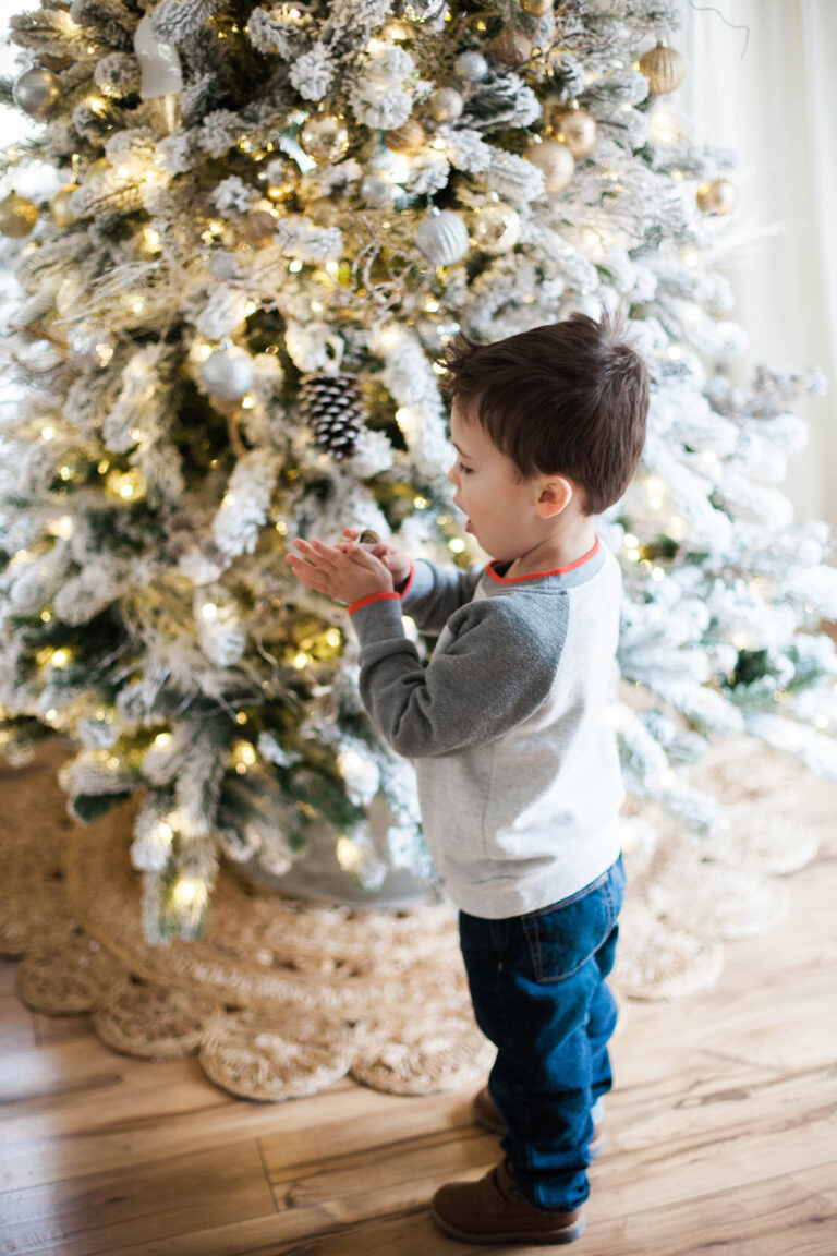 Mom + Baby // Christmas Activities for Kids