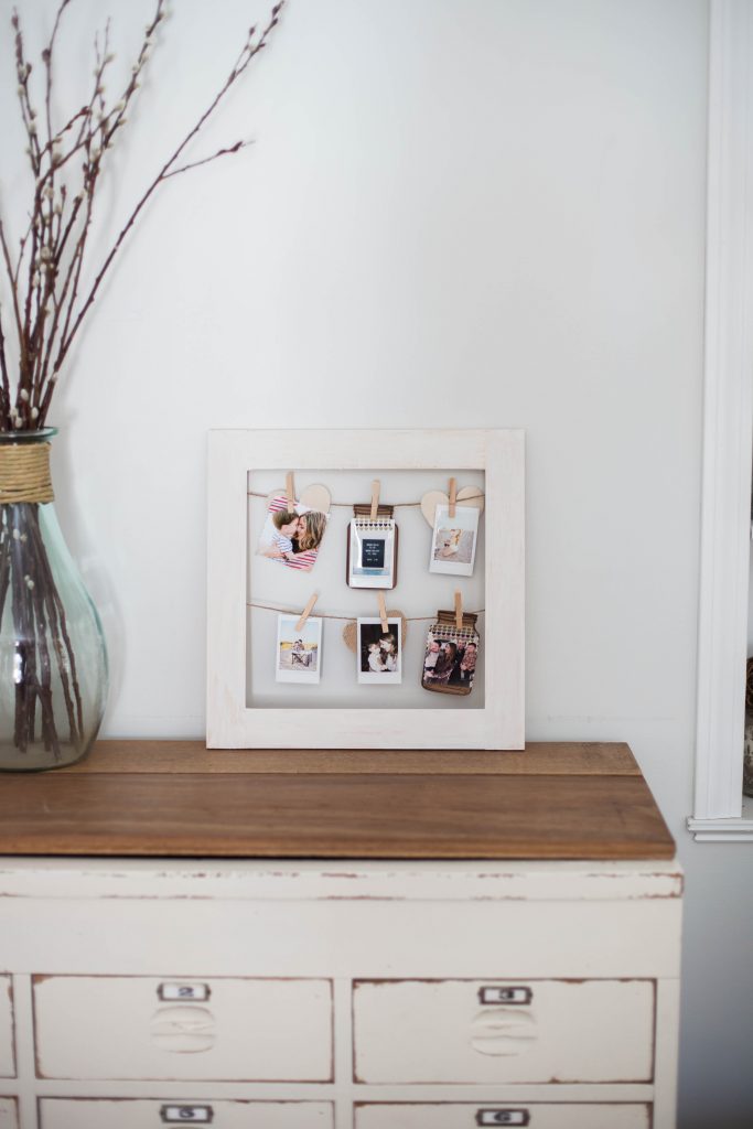 This simple DIY photo frame is easy enough for anyone to make, and makes for an easy interchangeable display frame year round.