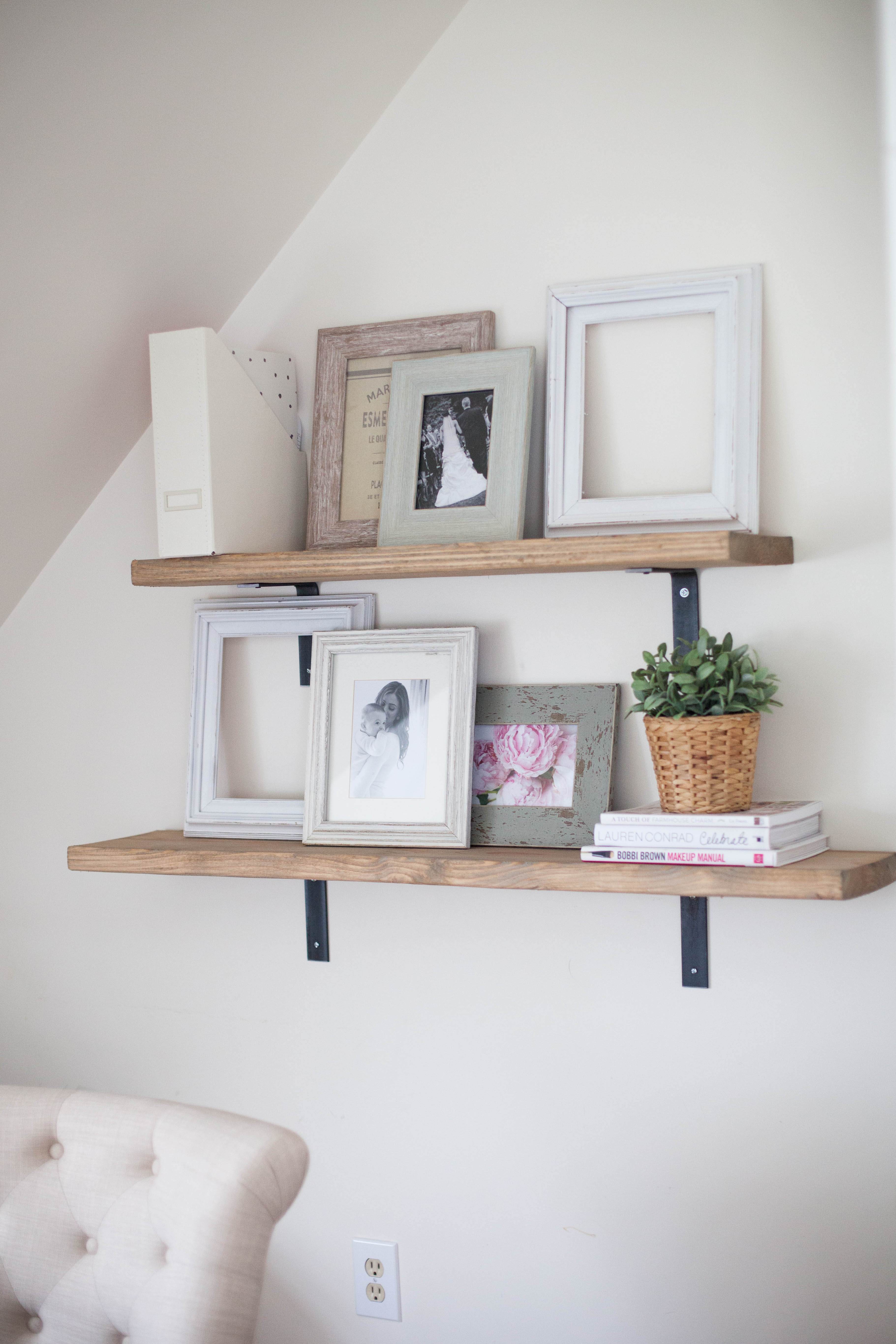 This simple DIY rustic shelving is SO easy that anyone can do it! 