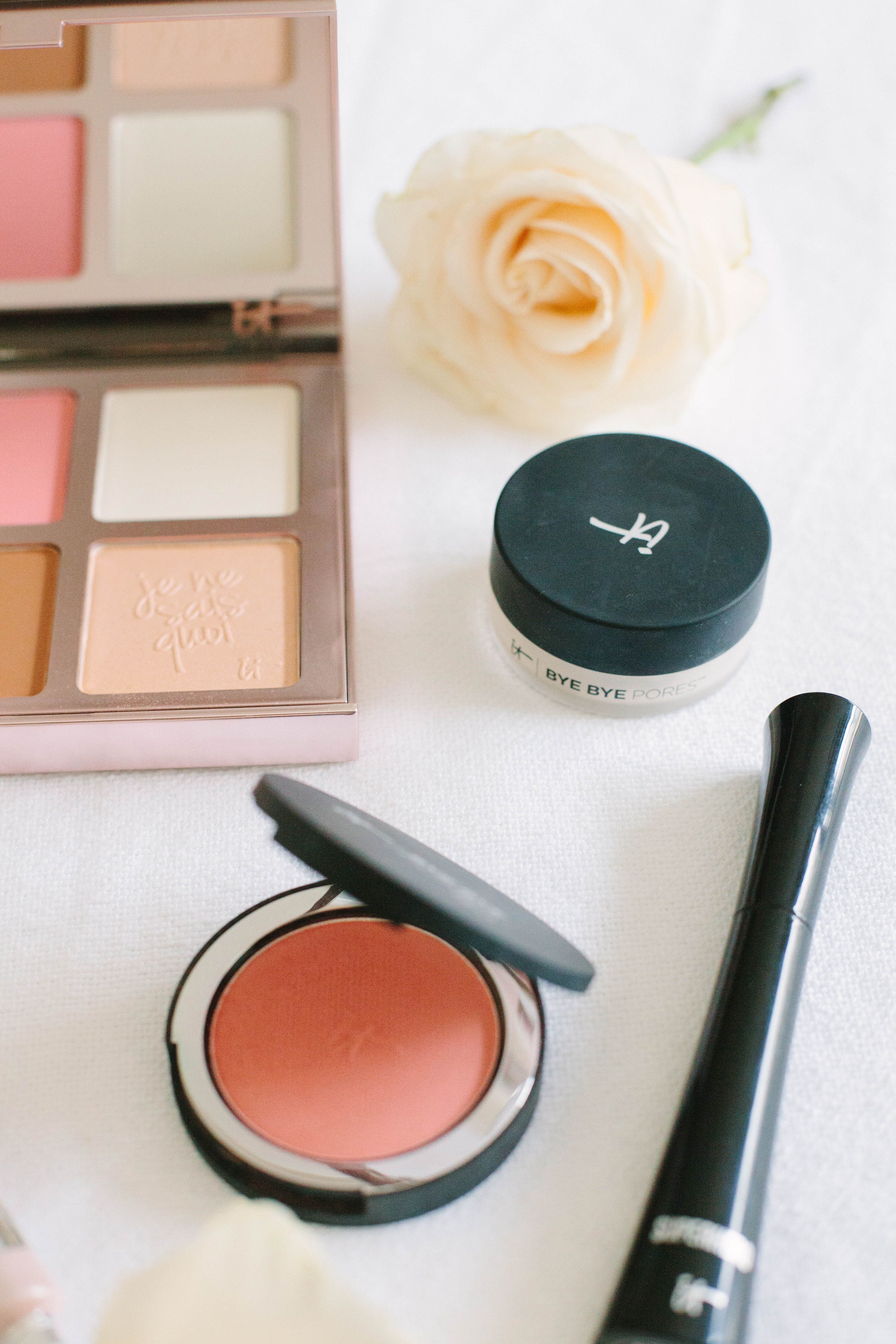 Not sure what makeup to buy? The best It Cosmetics products include their Bye Bye Pores Powder and Bye Bye Pores Blush!