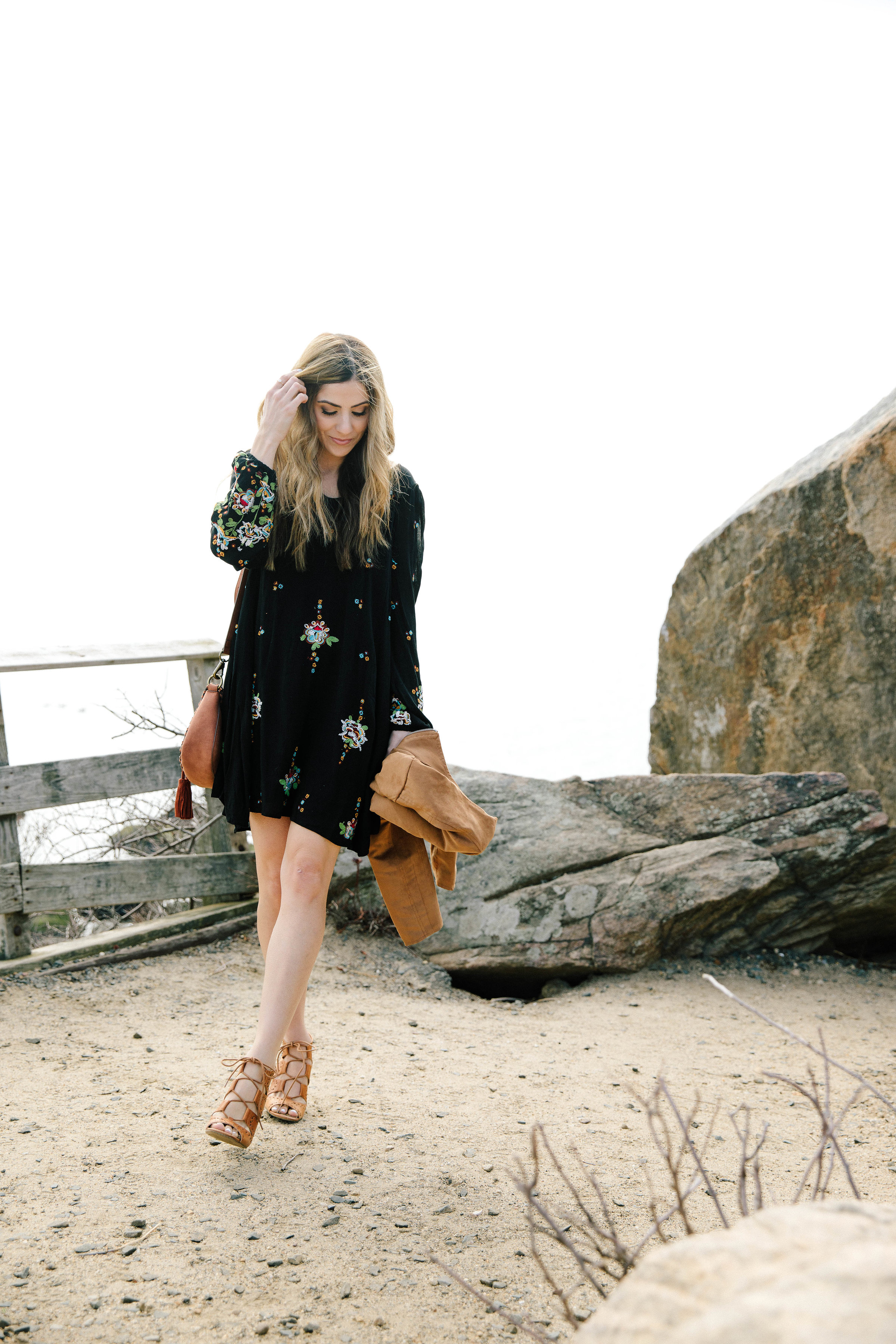 Boho chic has never been easier. This is the simplest way to style a boho embroidered dress. This dress is perfect in every way for Spring, and a must have for your spring wardrobe!