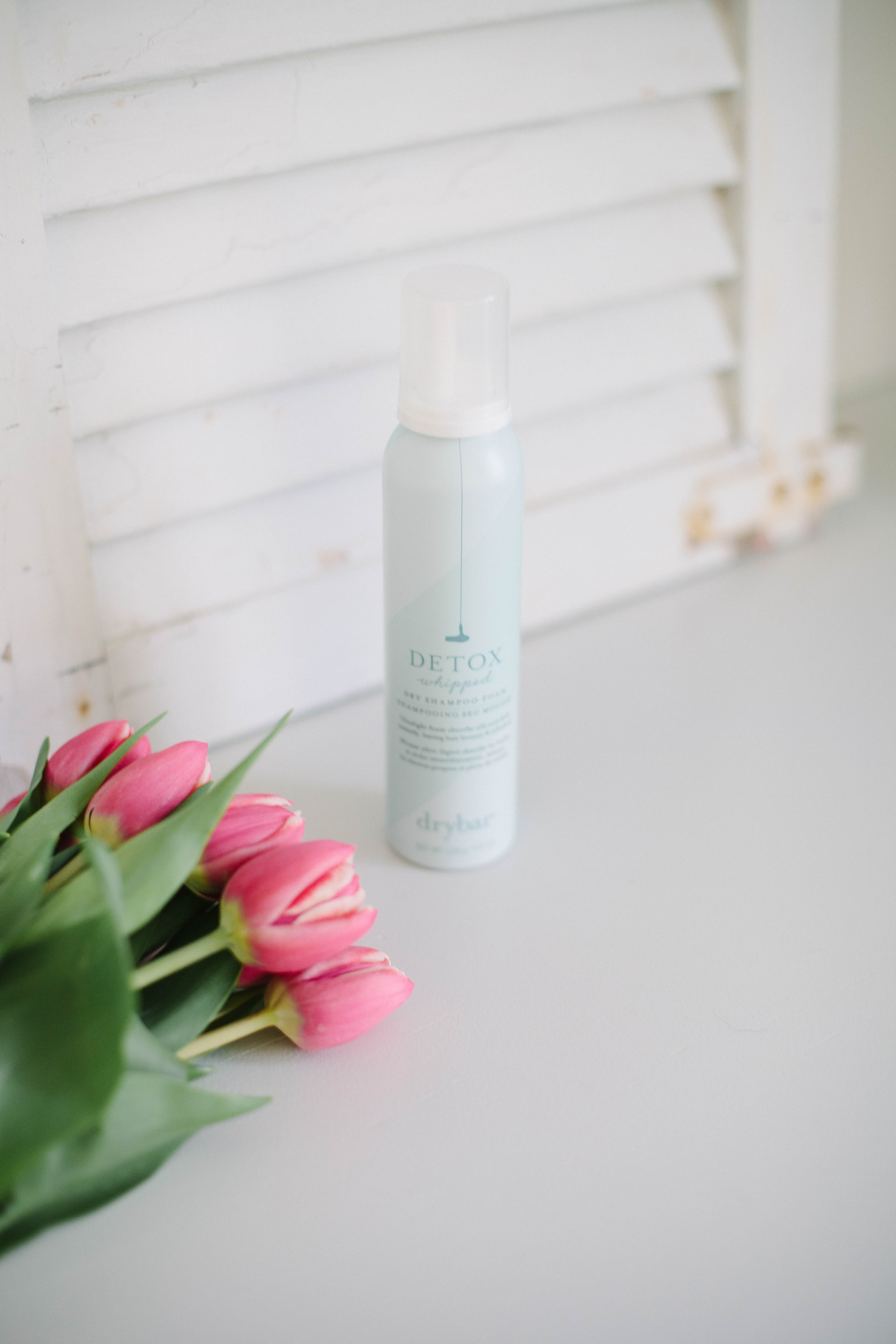 Busy mom? No time for hair? These easy hairstyles for moms are perfect for when time is minimal! This dry shampoo from DryBar helps extend your style on the days you don't feel like washing your hair!