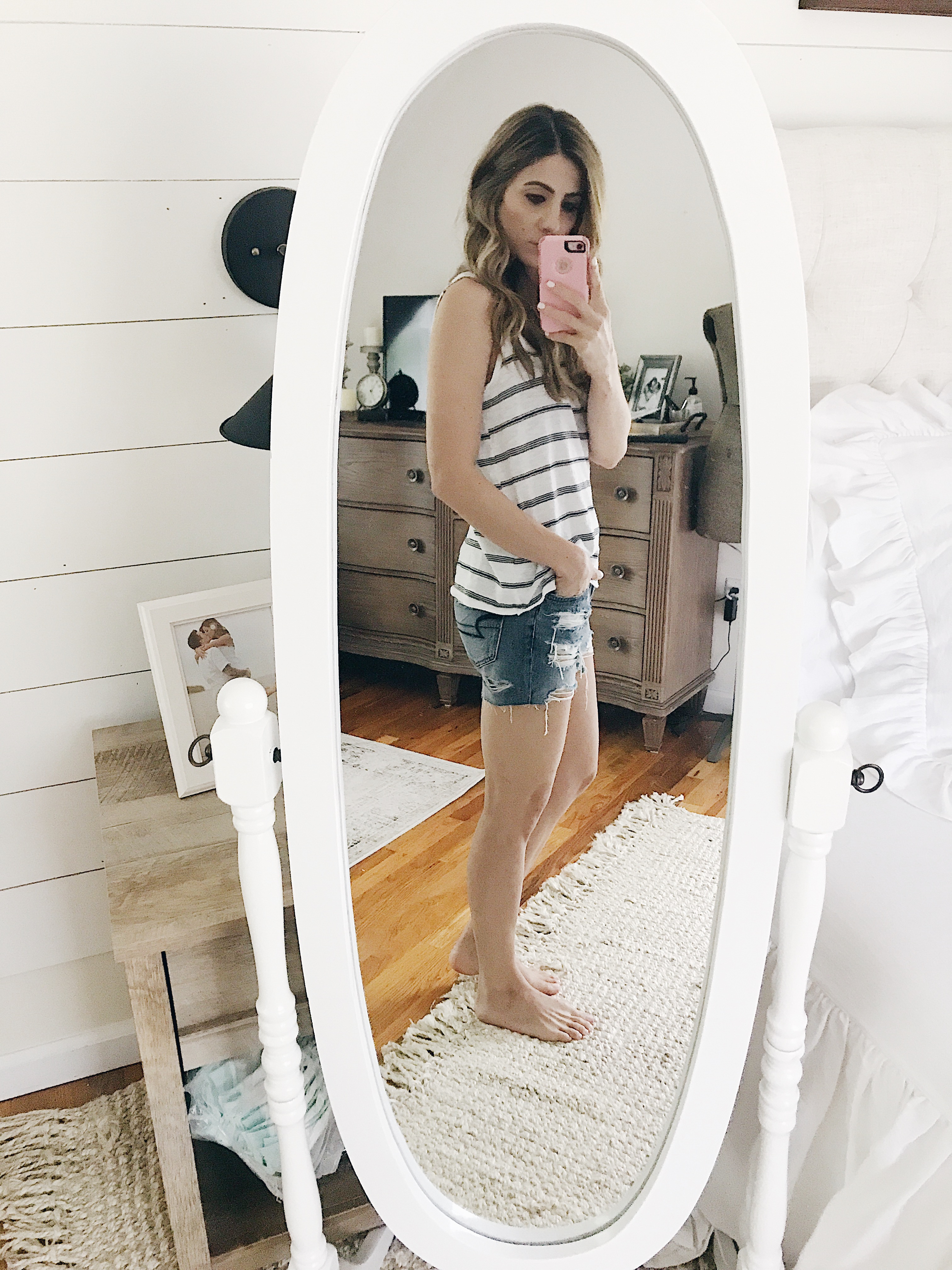 A full review of the Best Mom Shorts, including information on rise, inseam, and photos to show fit! Including a review of American Eagle's Tomgirl shorts. 