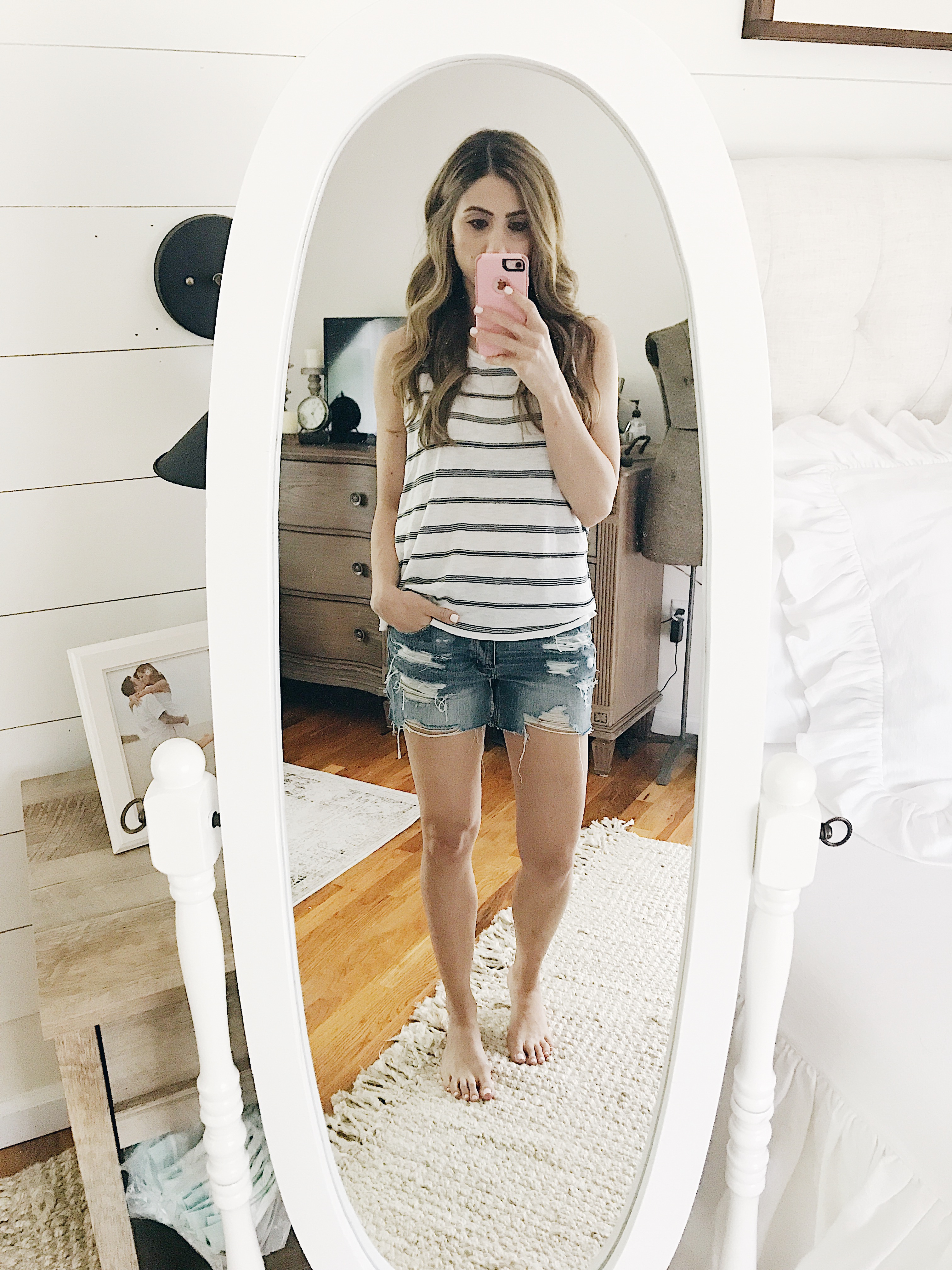 A full review of the Best Mom Shorts, including information on rise, inseam, and photos to show fit! Including a review of American Eagle's Tomgirl shorts. 