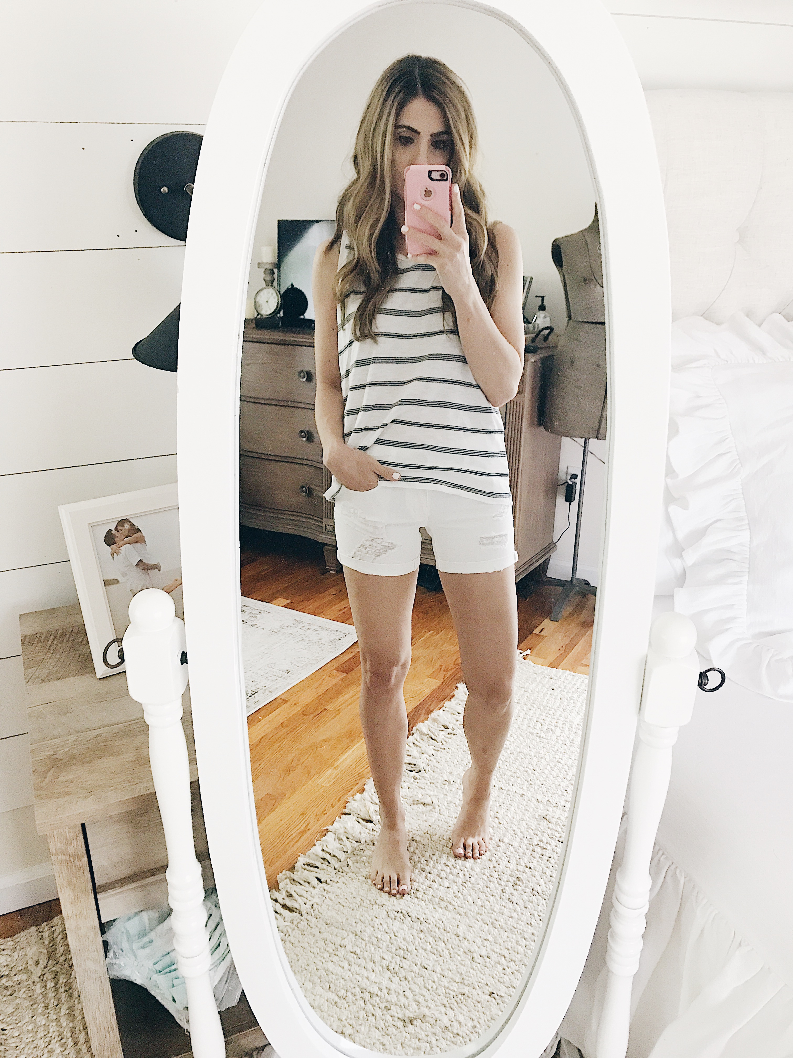 A full review of the Best Mom Shorts, including information on rise, inseam, and photos to show fit! Including a review of American Eagle's White Midi Shorts.