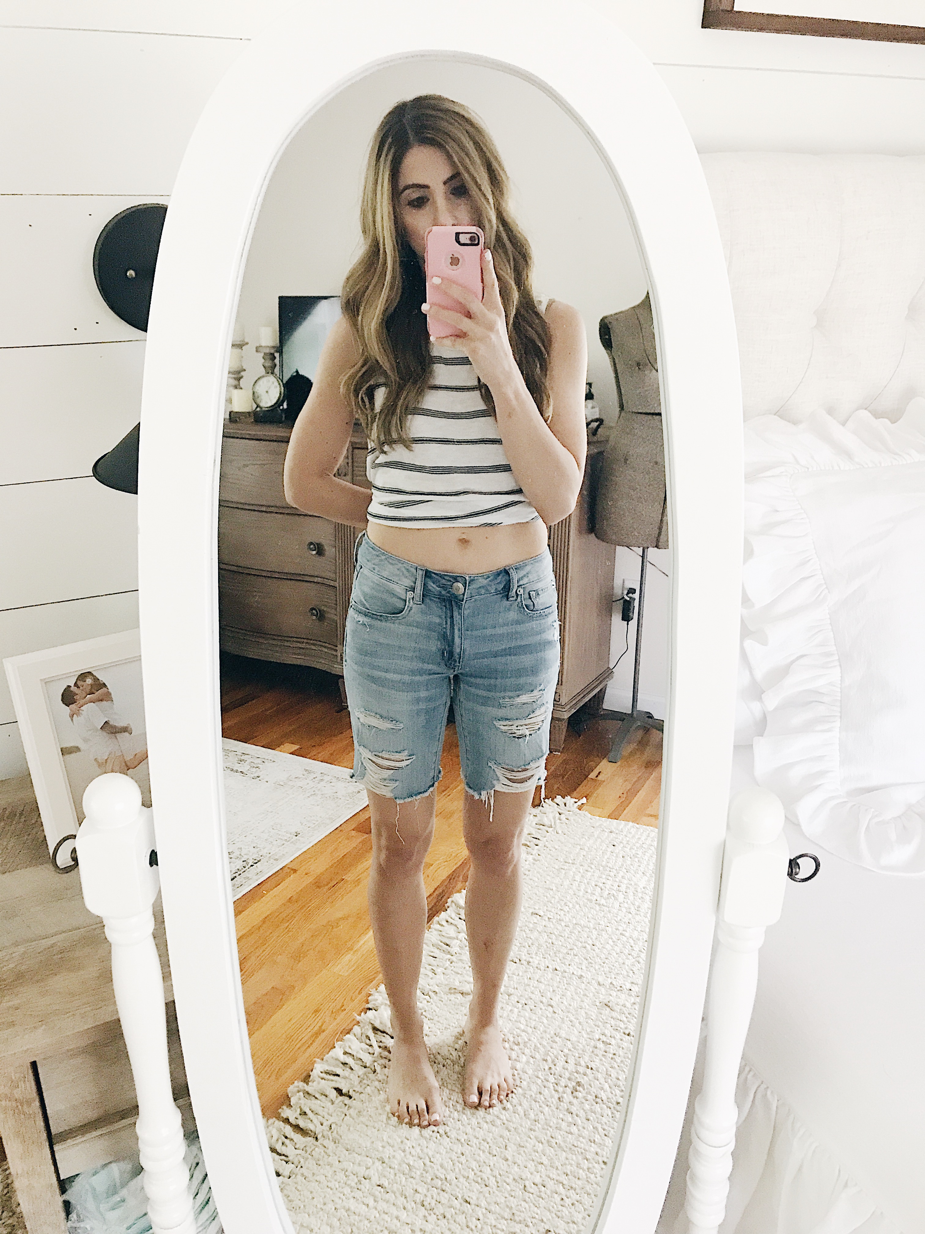 A full review of the Best Mom Shorts, including information on rise, inseam, and photos to show fit! Including a review of American Eagle's Distressed Bermuda Shorts. 