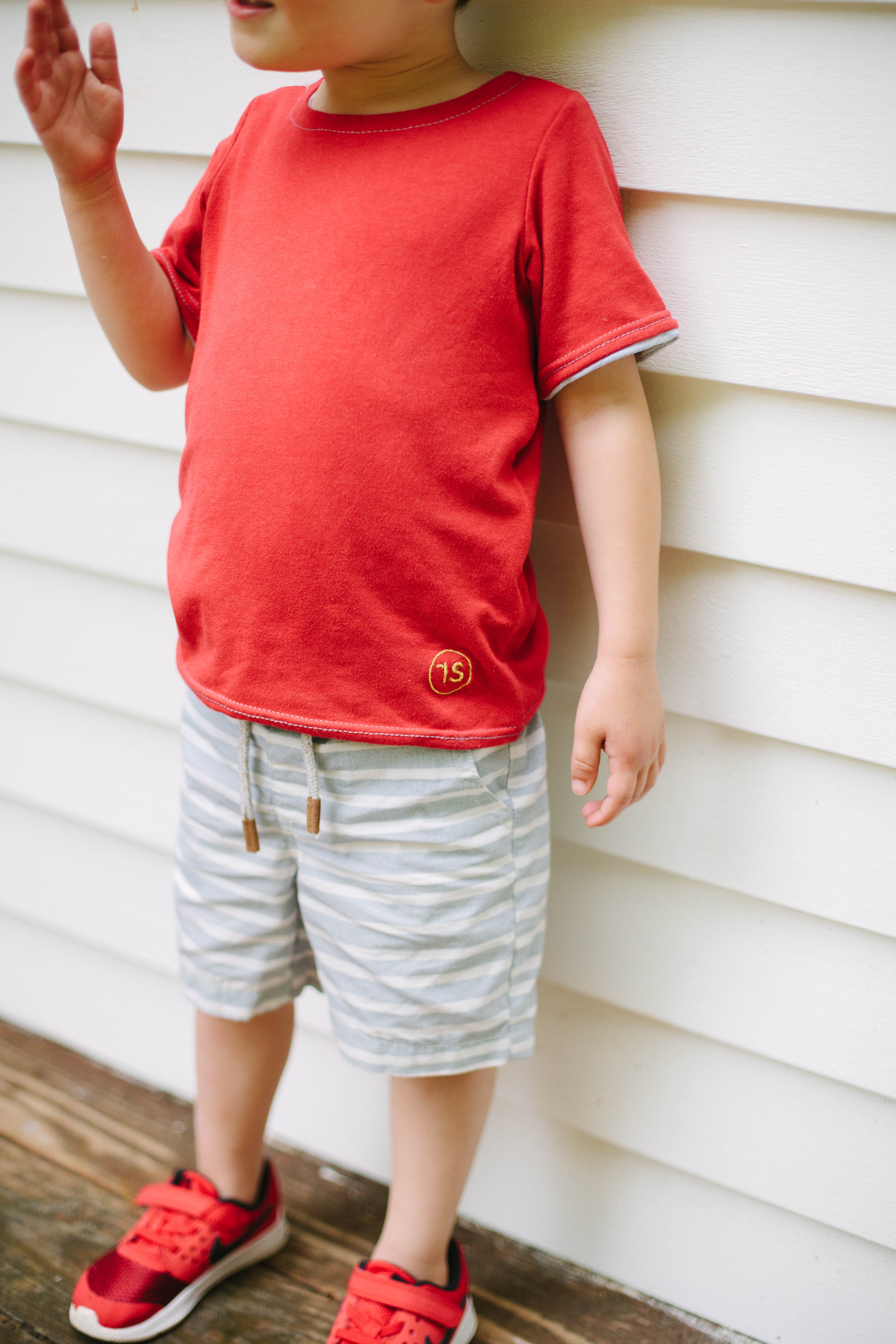 This Outdoor Toddler Obstacle Course is easy to create with items you may already have at home, and will provide hours of fun for your kids!