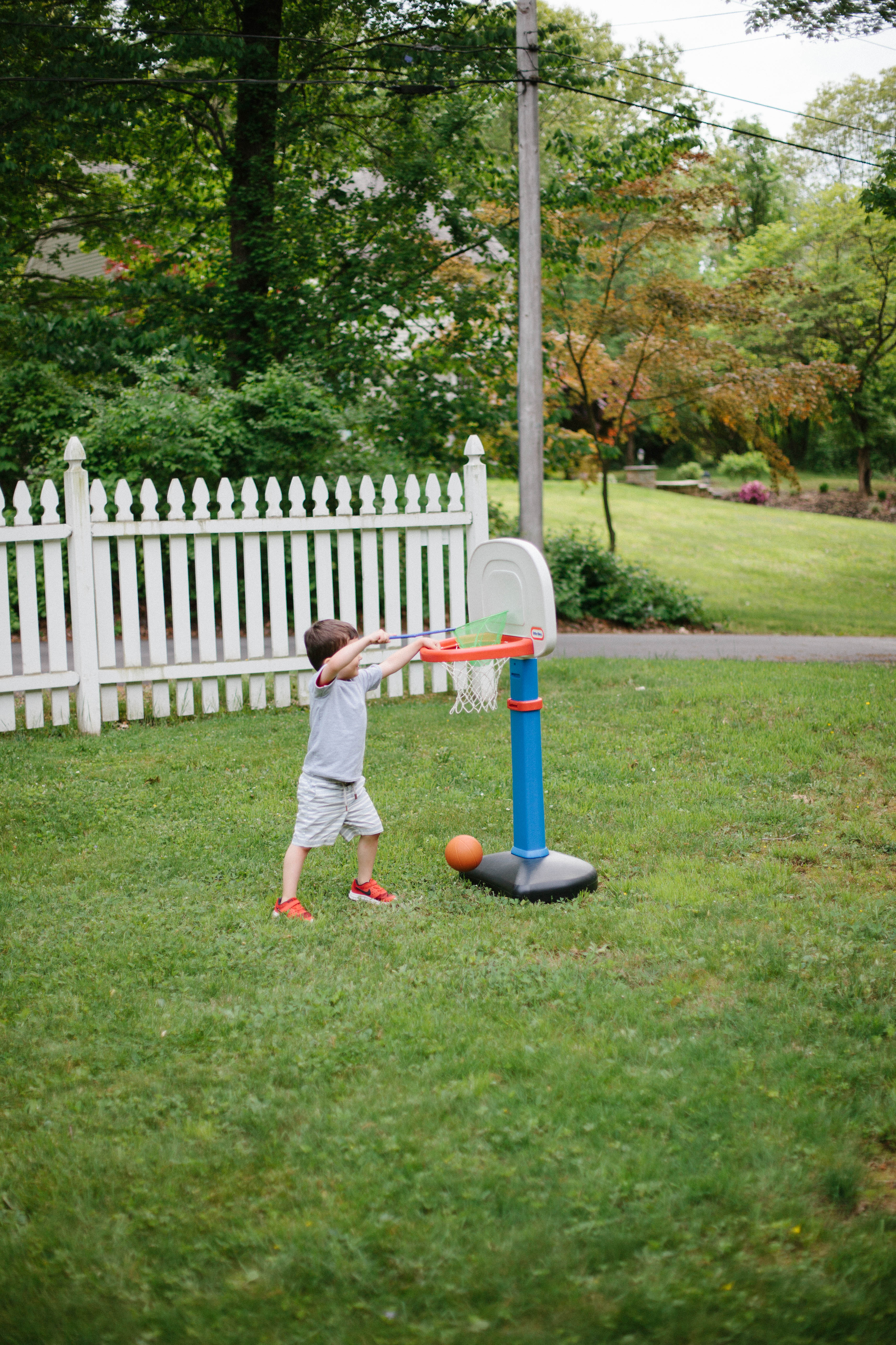 This Outdoor Toddler Obstacle Course is easy to create with items you may already have at home, and will provide hours of fun for your kids!