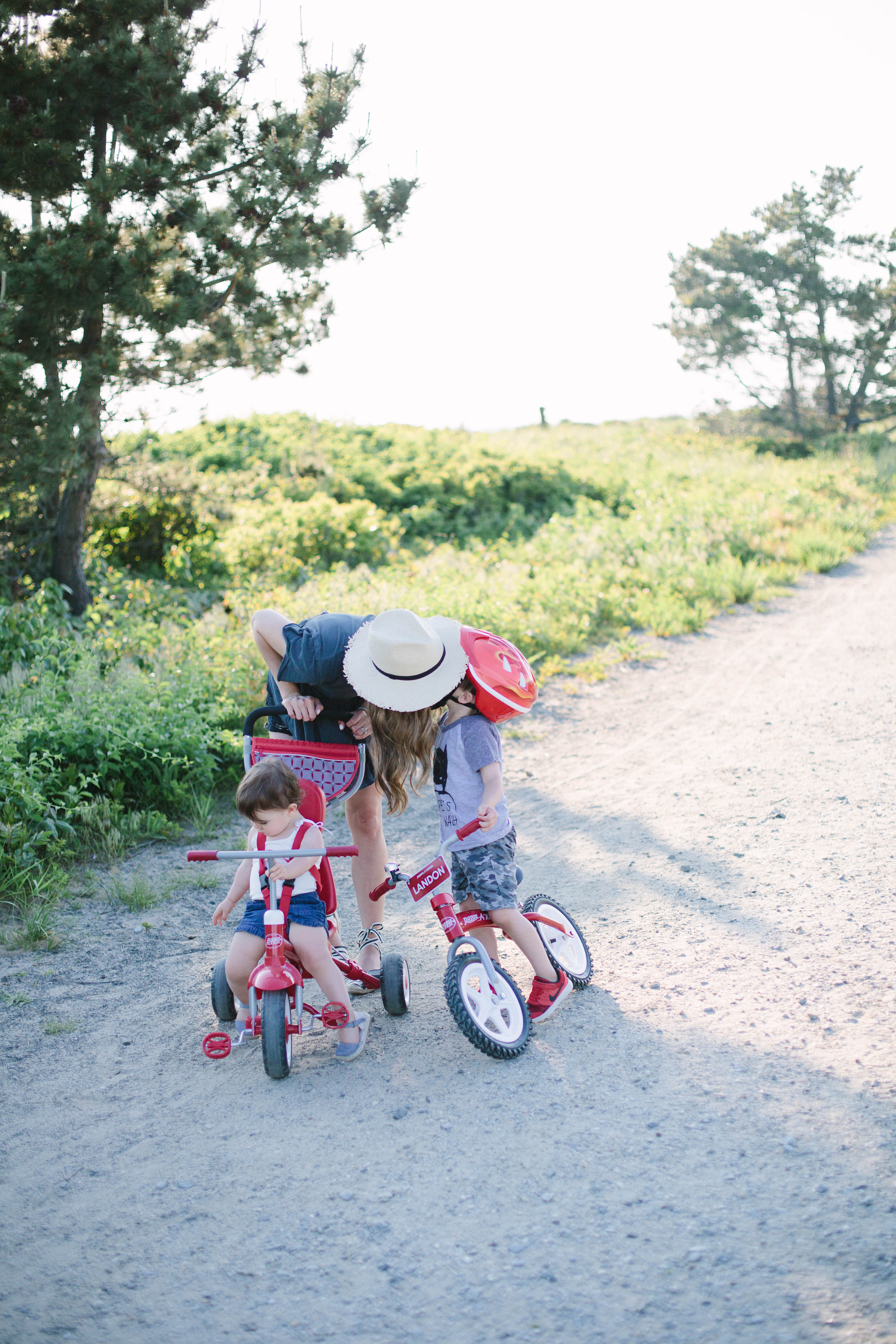 Looking for some Summer Family Activities? This short list is filled with adventures for the whole family that will encourage bonding and make memories!