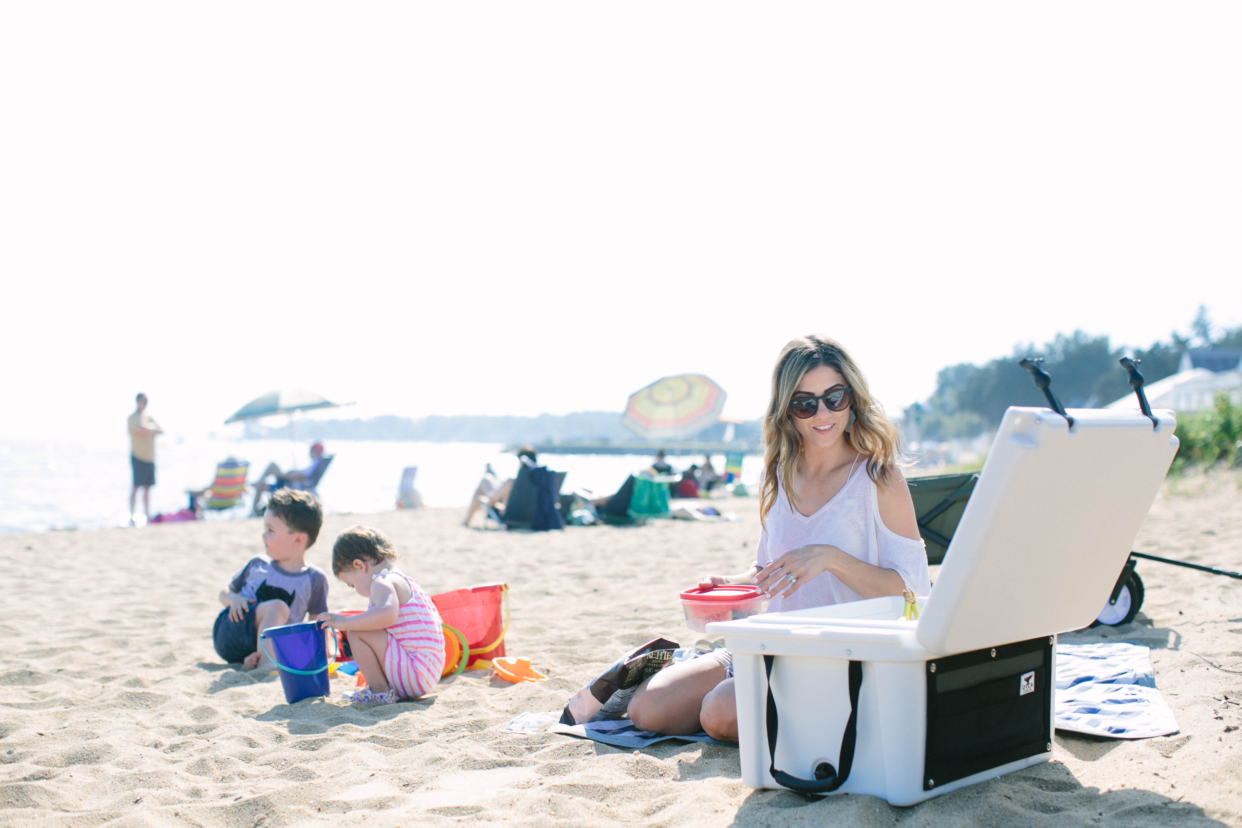 Heading to the beach with the kids? Check out these Summer Beach Picnic Essentials for items that will make things go a little smoother!