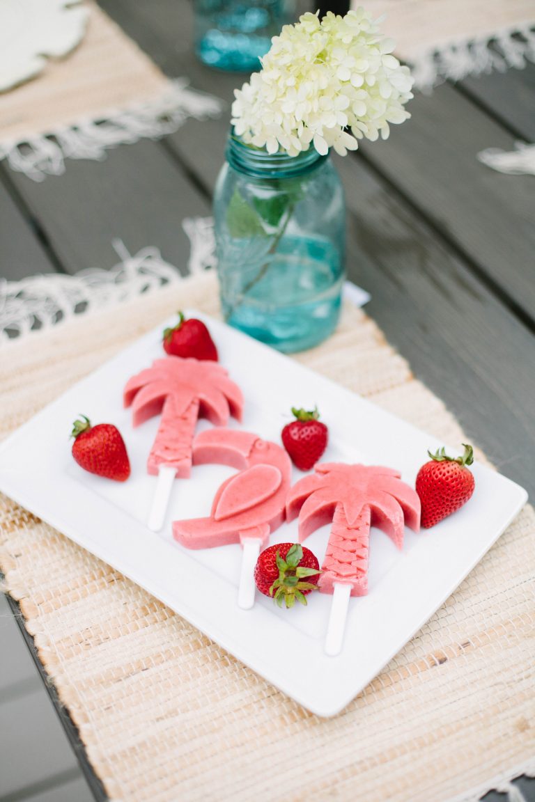 Simple Homemade Strawberry Banana Popsicles