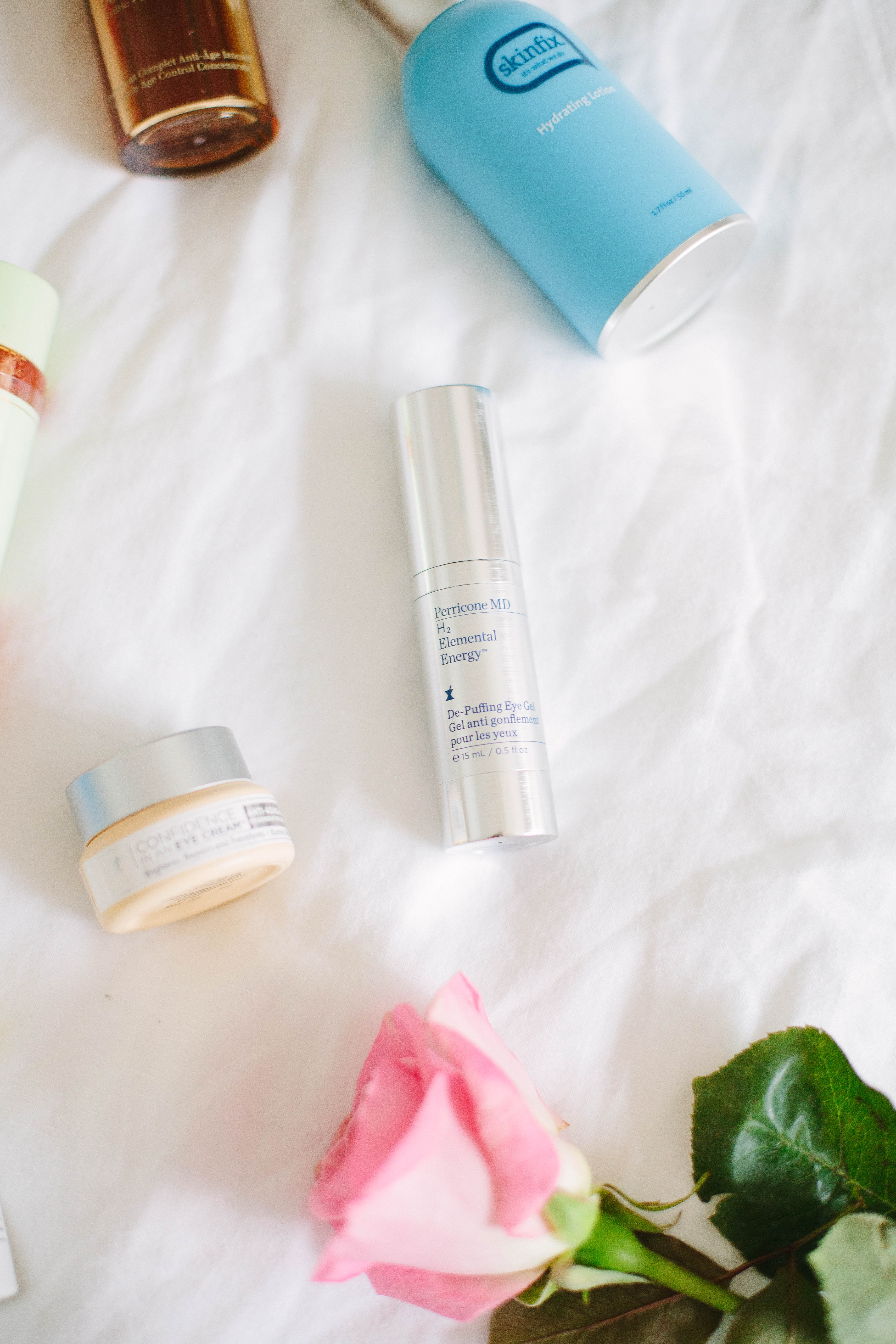 Pregnant and wondering what skincare products are safe to use? Check out this Safe for Pregnancy Skincare Routine and tips on what to look for in products!