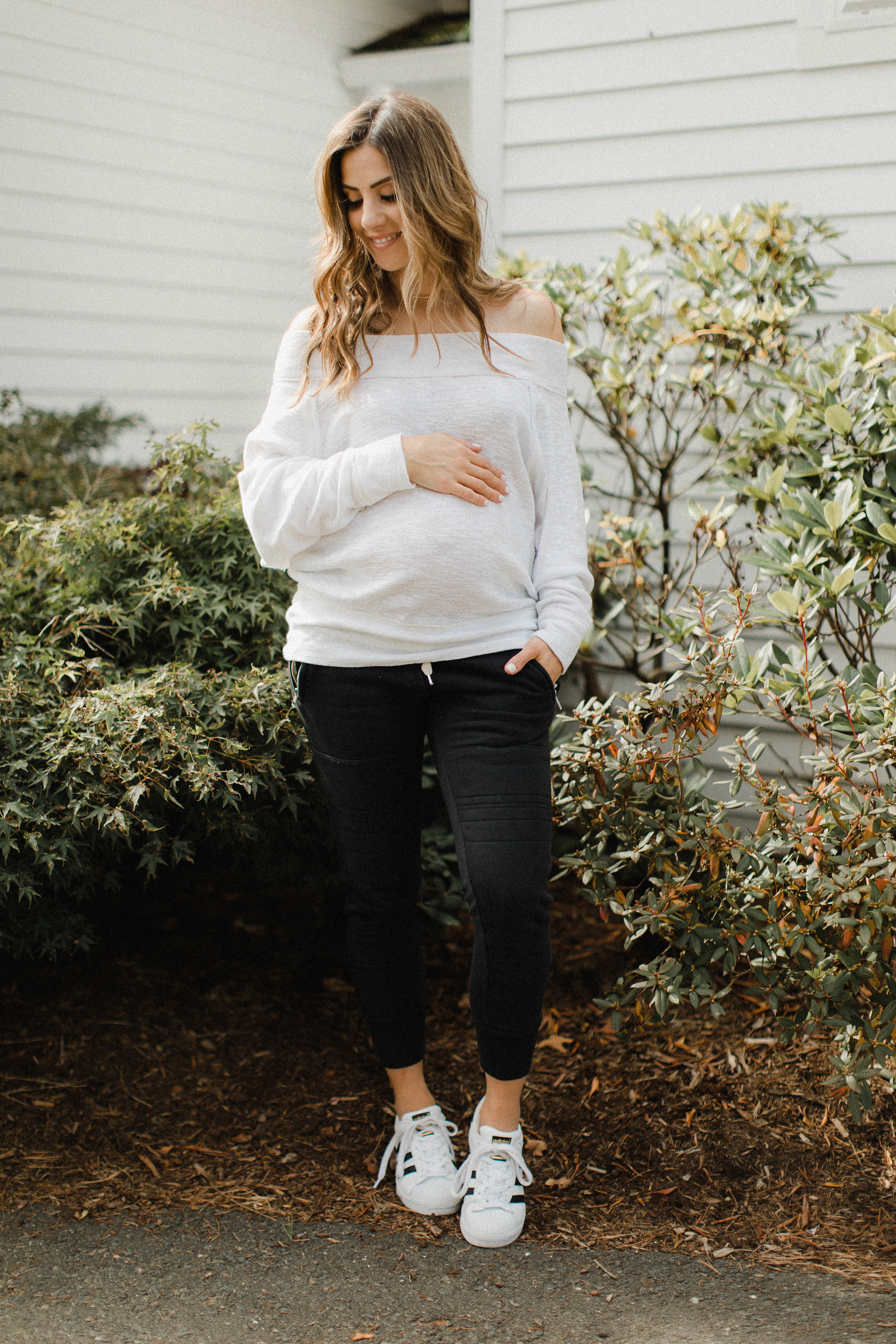 Life and style blogger Lauren McBride shares her tips on How to Style Jogger Pants for Fall including outfit ideas and styling tips.