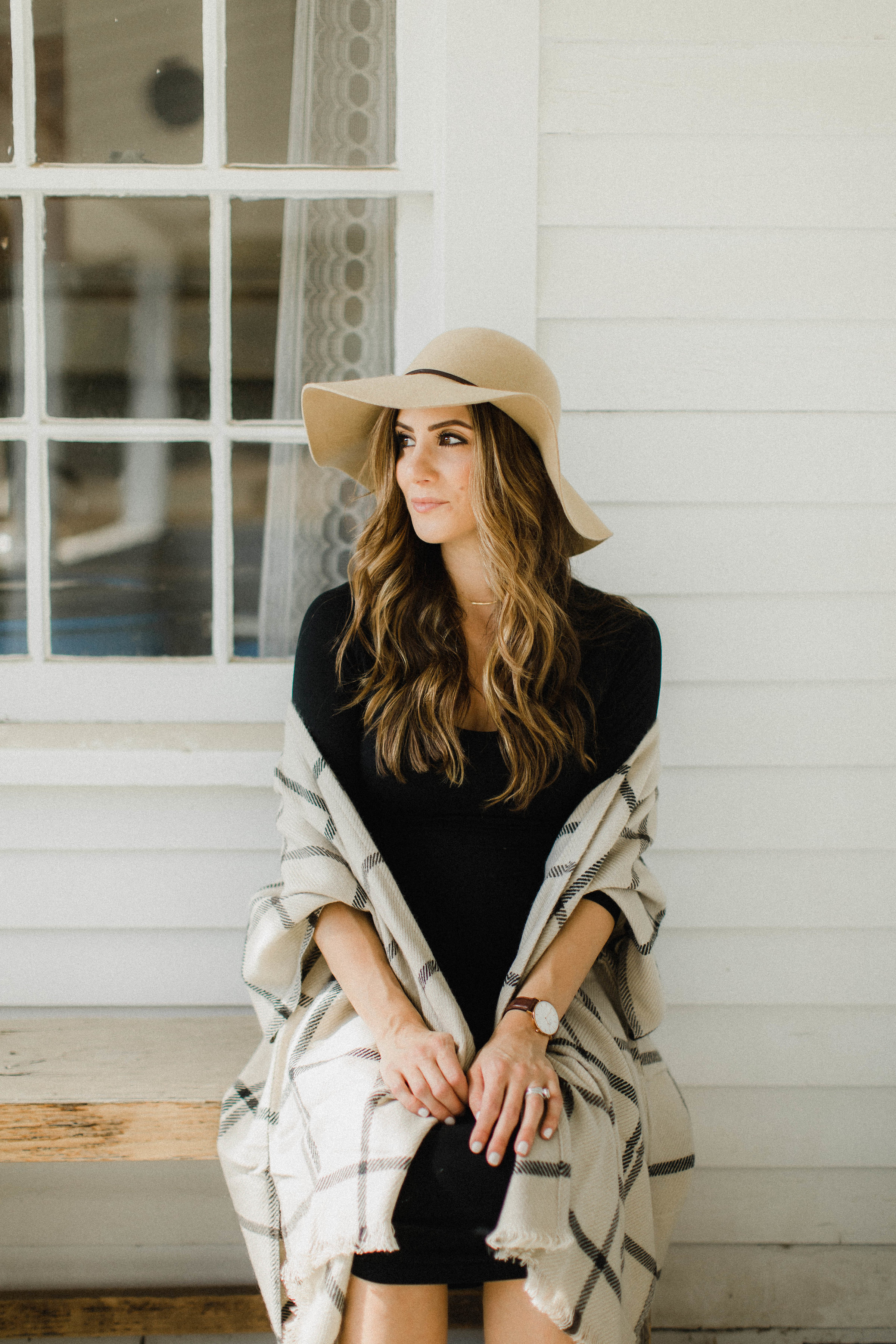 Life and style blogger Lauren McBride shares her Fall Wardrobe Essentials for the 2017 season, including the basic items to invest in this year.