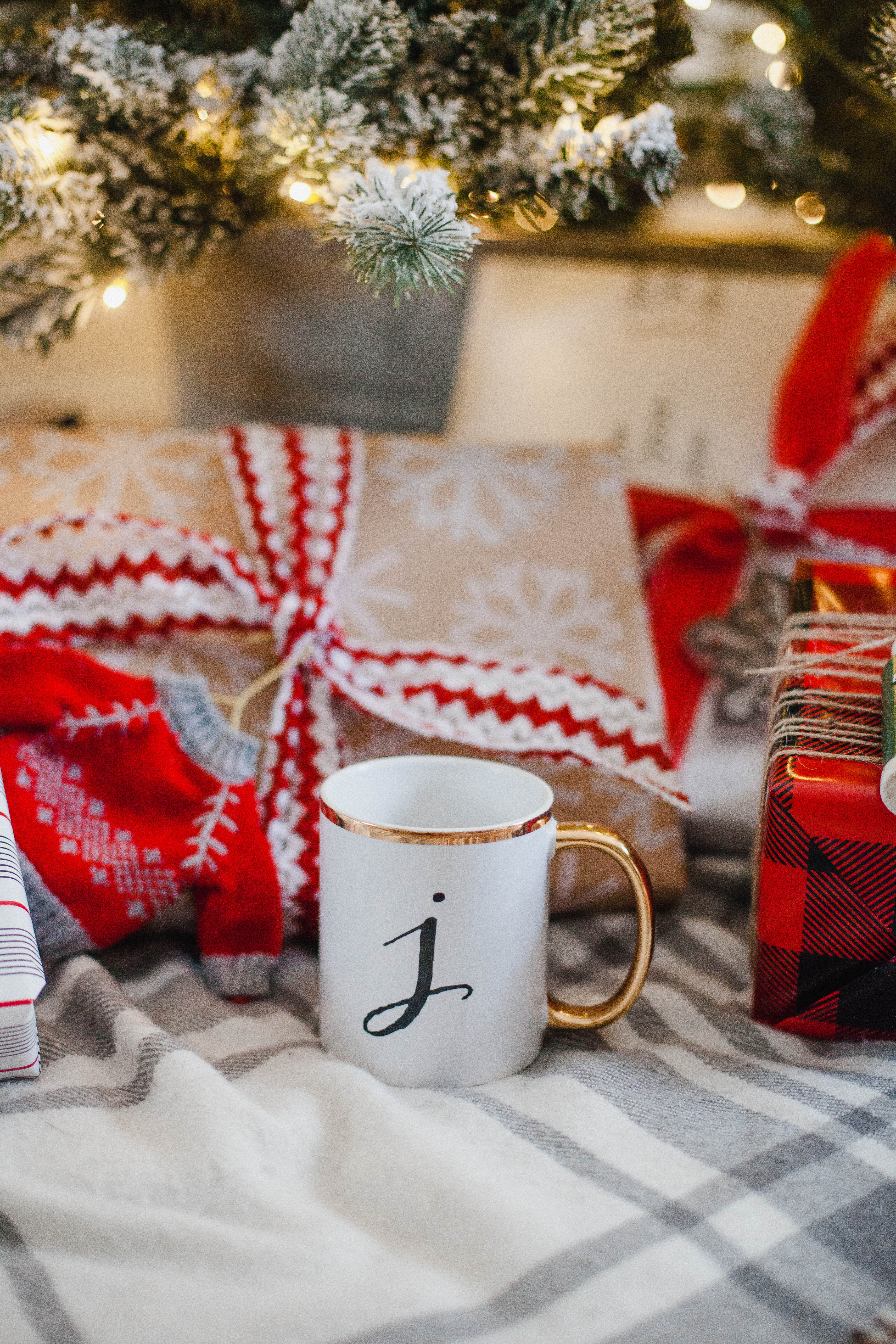 Life and style blogger Lauren McBride shares the Best Personalized Holiday Gifts for the season and how to go above and beyond standard personalization!