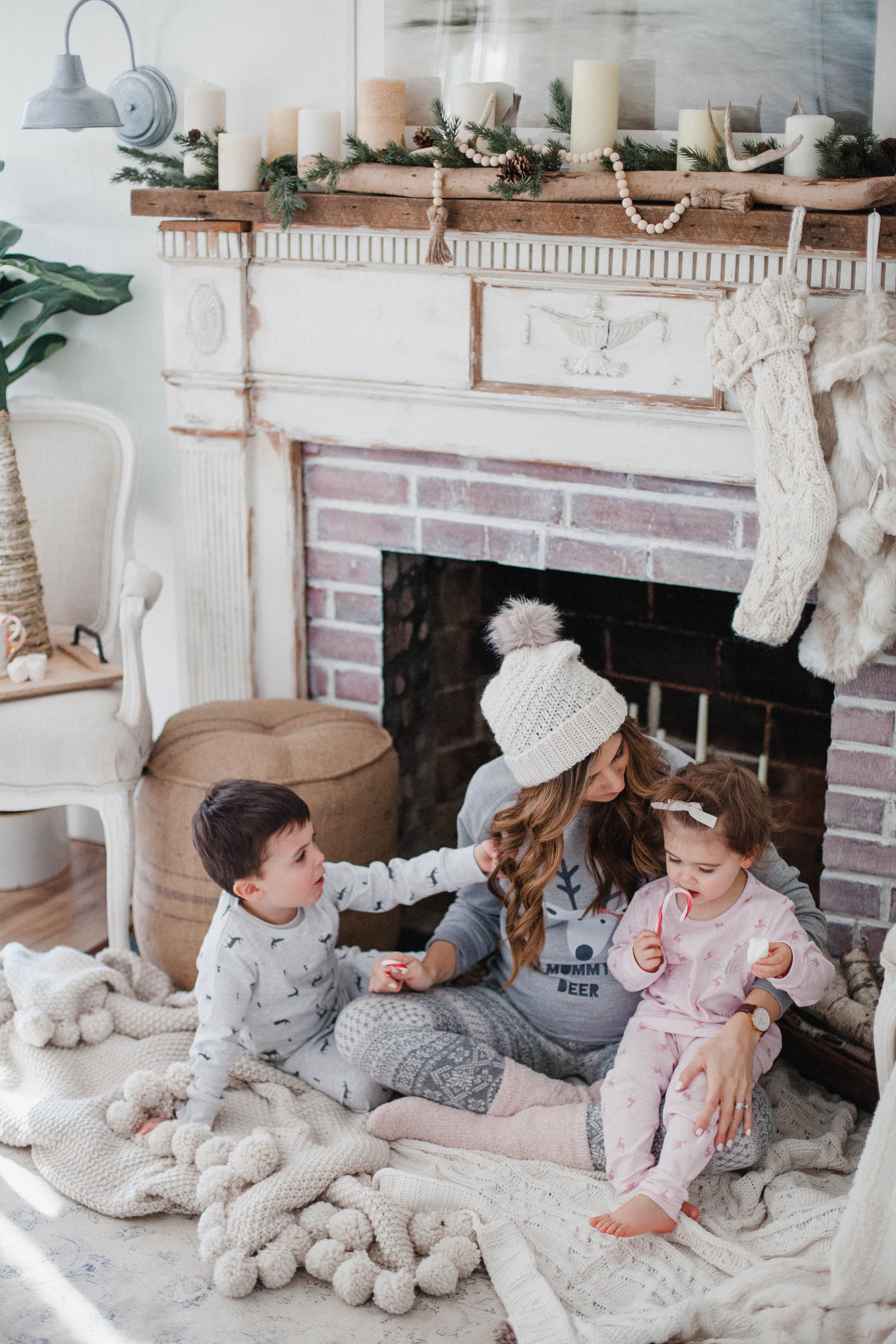 Life & style blogger Lauren McBride shares the perfect way to gift "The Magic of Family Time" this holiday season with personalized gifts from My 1st Years.