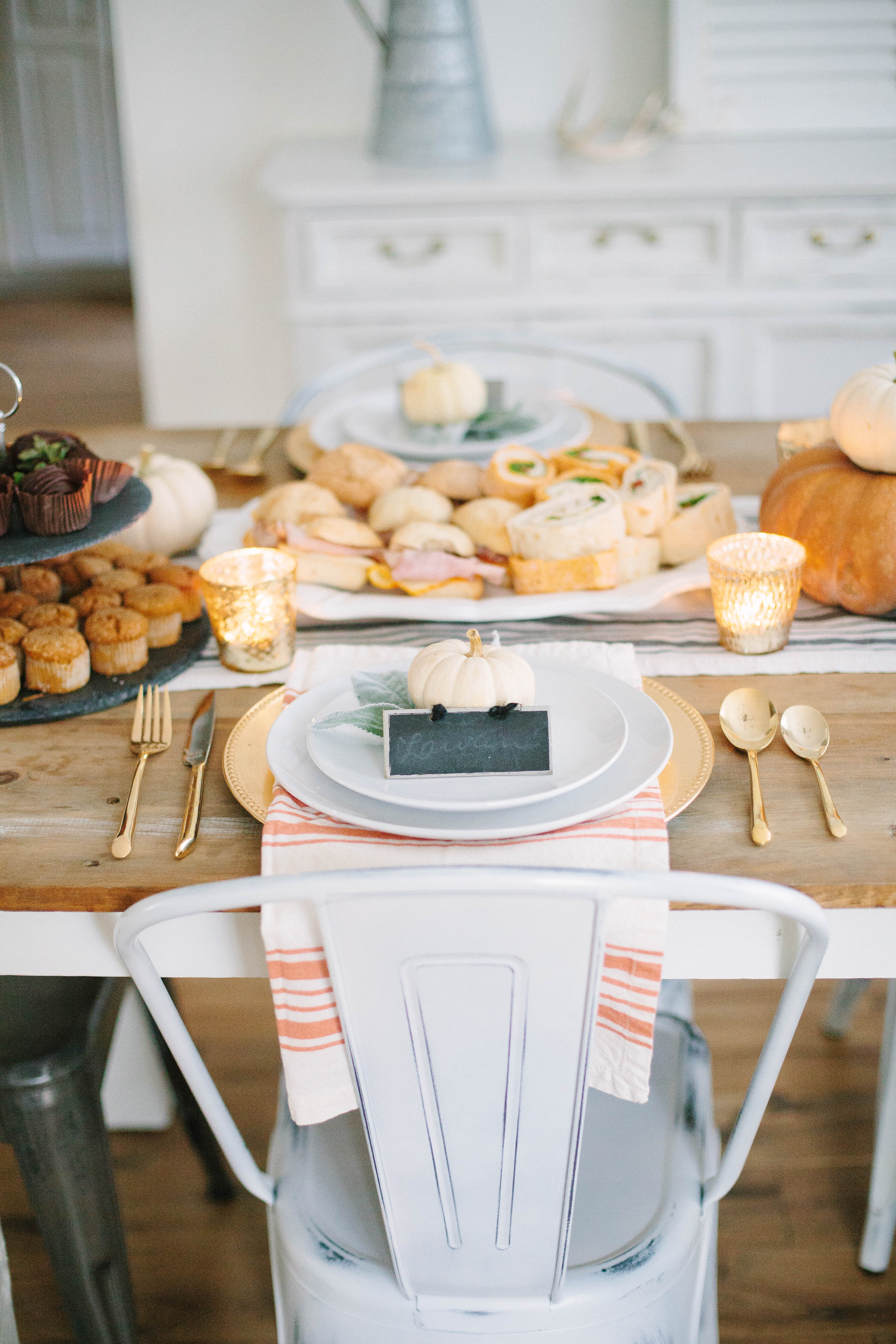 Life and style blogger Lauren McBride shares her tips on how to have an Easy Friends-giving, including decor, food, and hostess gift tips!