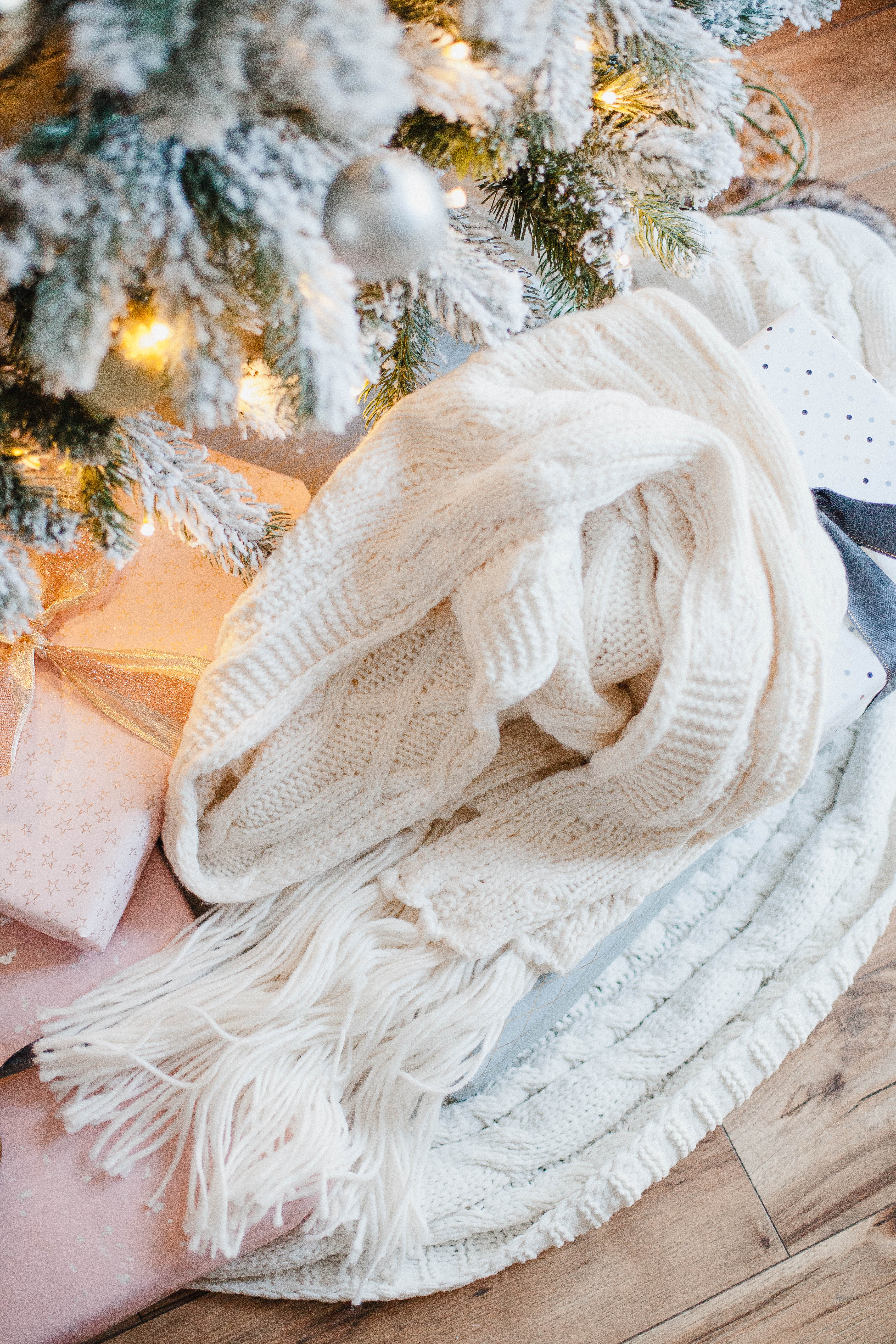 Life and style blogger Lauren McBride shares Gifts for the Whole Family with Marks & Spencer, including gift ideas for her, him, and the kids.