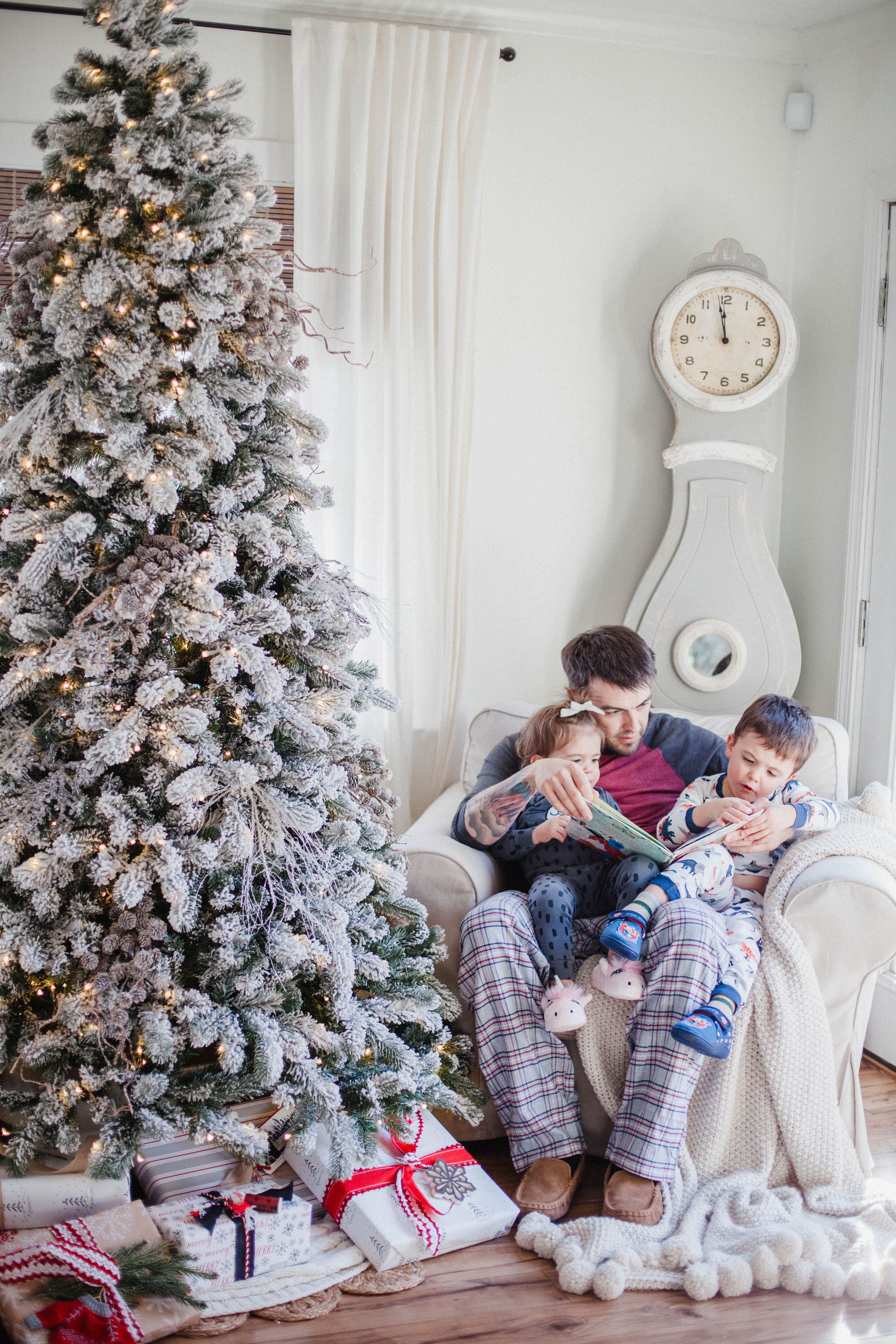 Life and style blogger Lauren McBride shares Gifts for the Whole Family with Marks & Spencer, including gift ideas for her, him, and the kids.