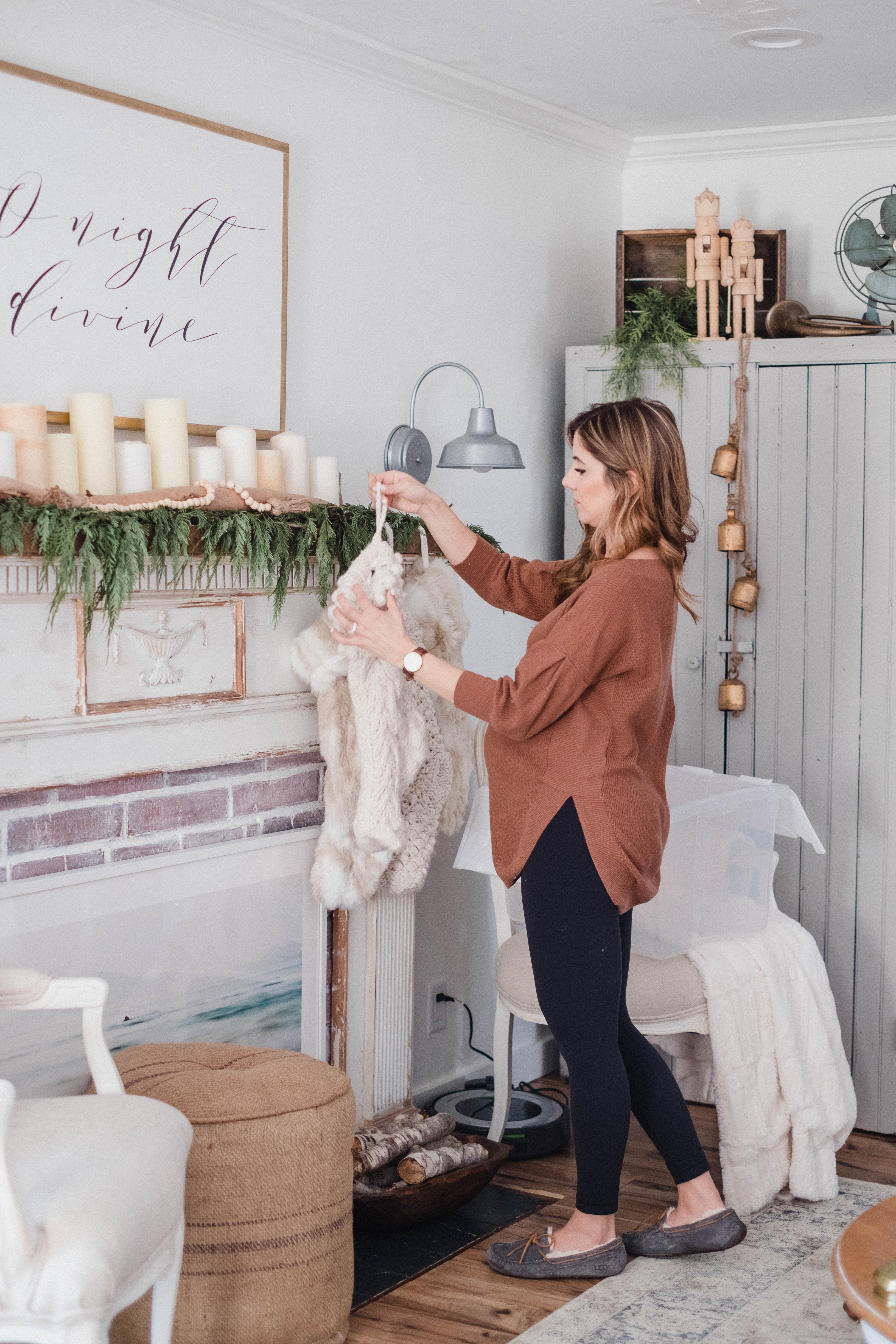 Life and style blogger Lauren McBride shares Simple Holiday Storage Tips that will keep your holiday decor organized for the next holiday season!