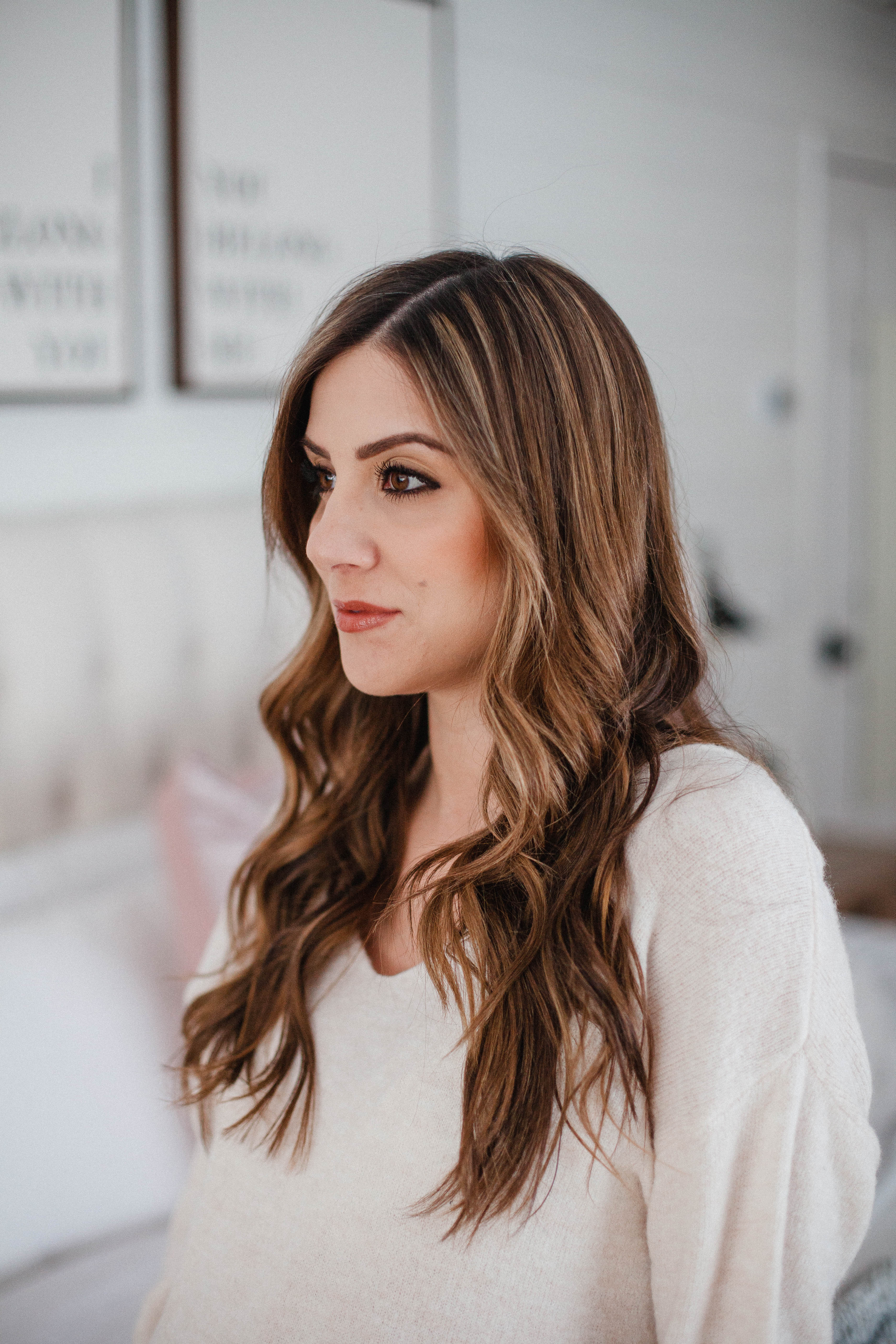 Life and style blogger Lauren McBride shares How to Use Dry Shampoo, plus her top picks for the best dry shampoo on the market. 