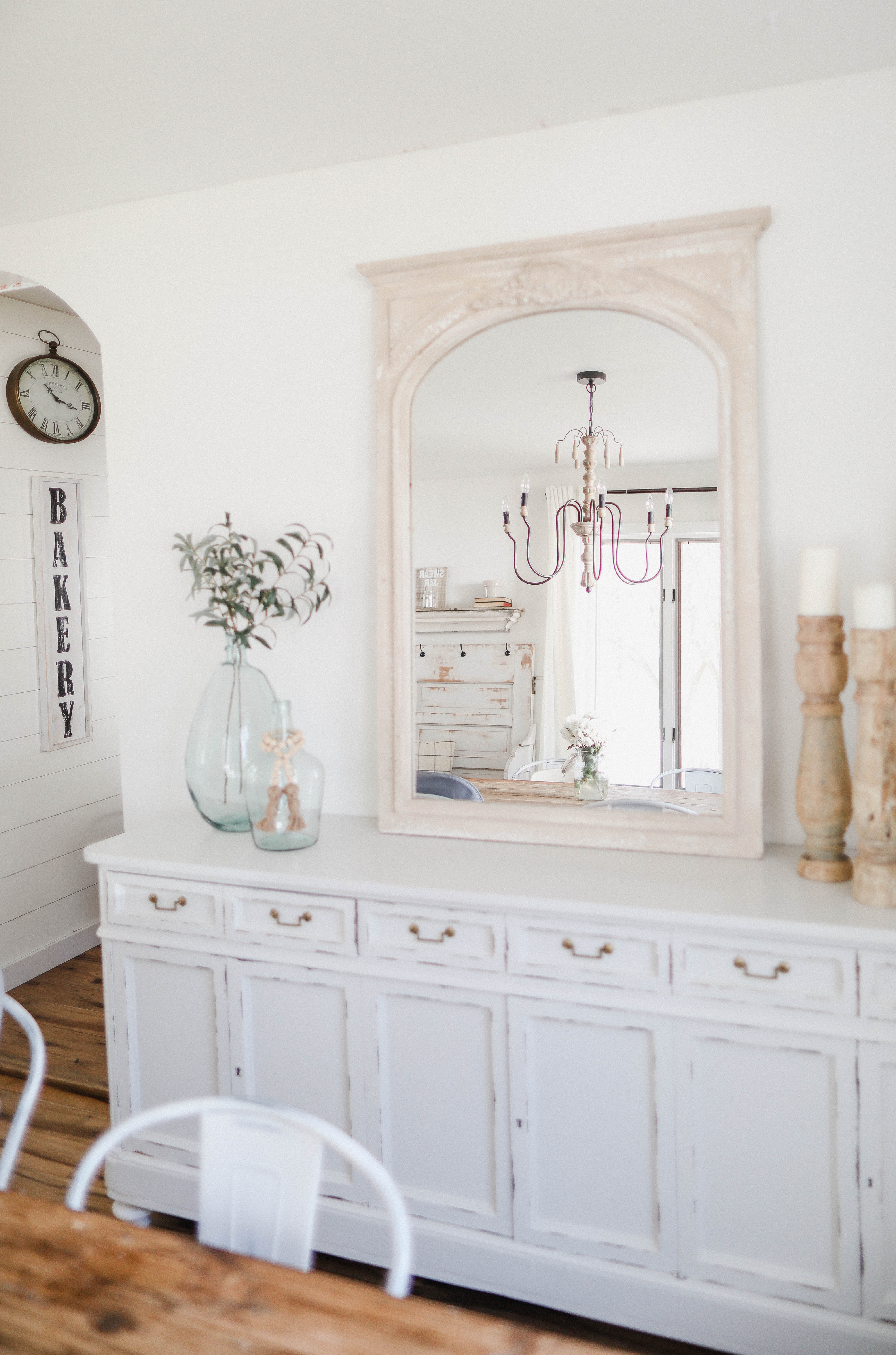 Life and style blogger Lauren McBride shares her Spring Cottage Dining Room complete with a list of sources, and including some budget friendly items.