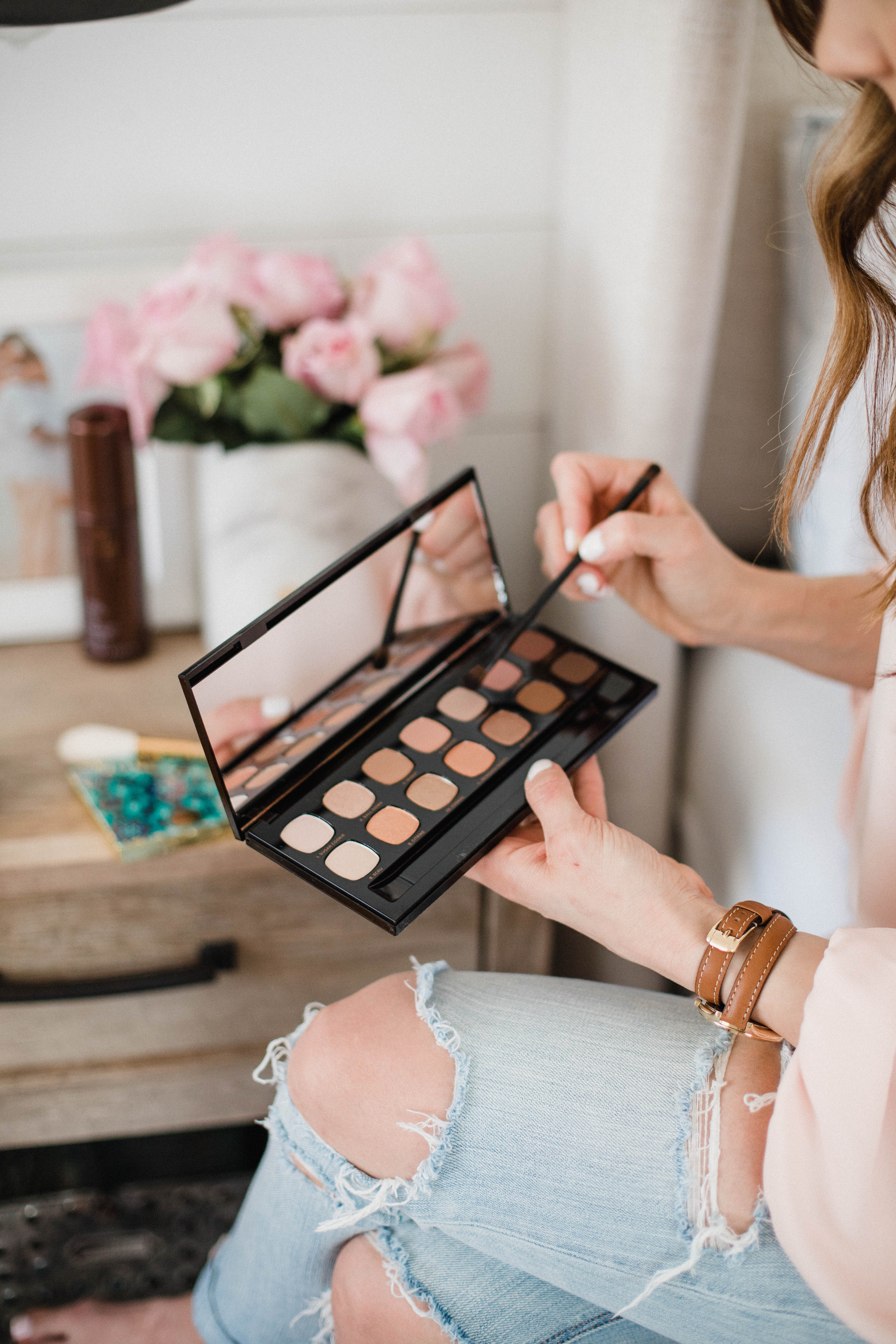 Life and style blogger Lauren McBride shares 8 must have products for spring, including a variety of skincare and beauty products. 