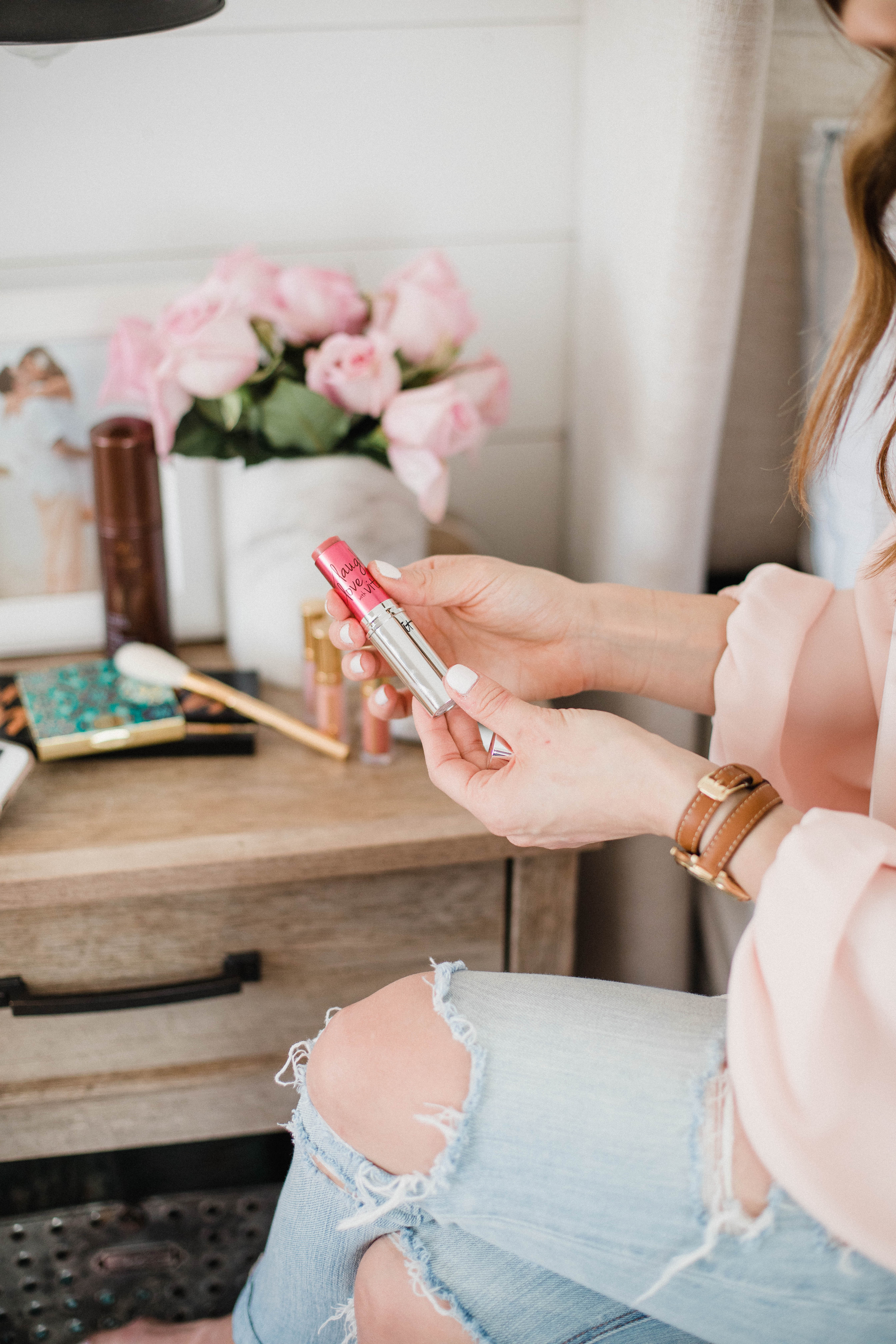 Life and style blogger Lauren McBride shares 8 must have products for spring, including a variety of skincare and beauty products. 