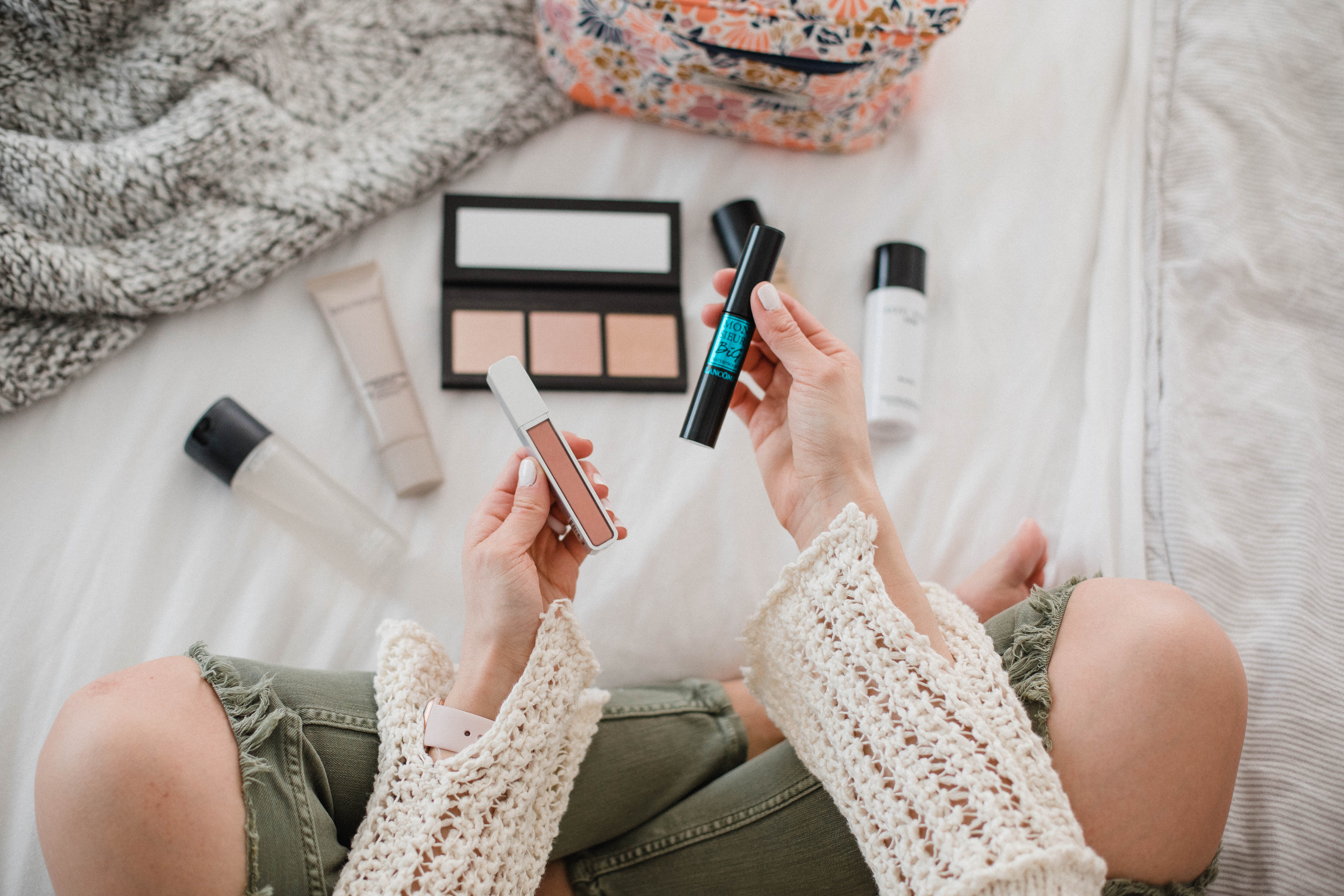 Life and style blogger Lauren McBride shares her spring beauty favorites that will keep your makeup in place and give your skin a glow all season long.