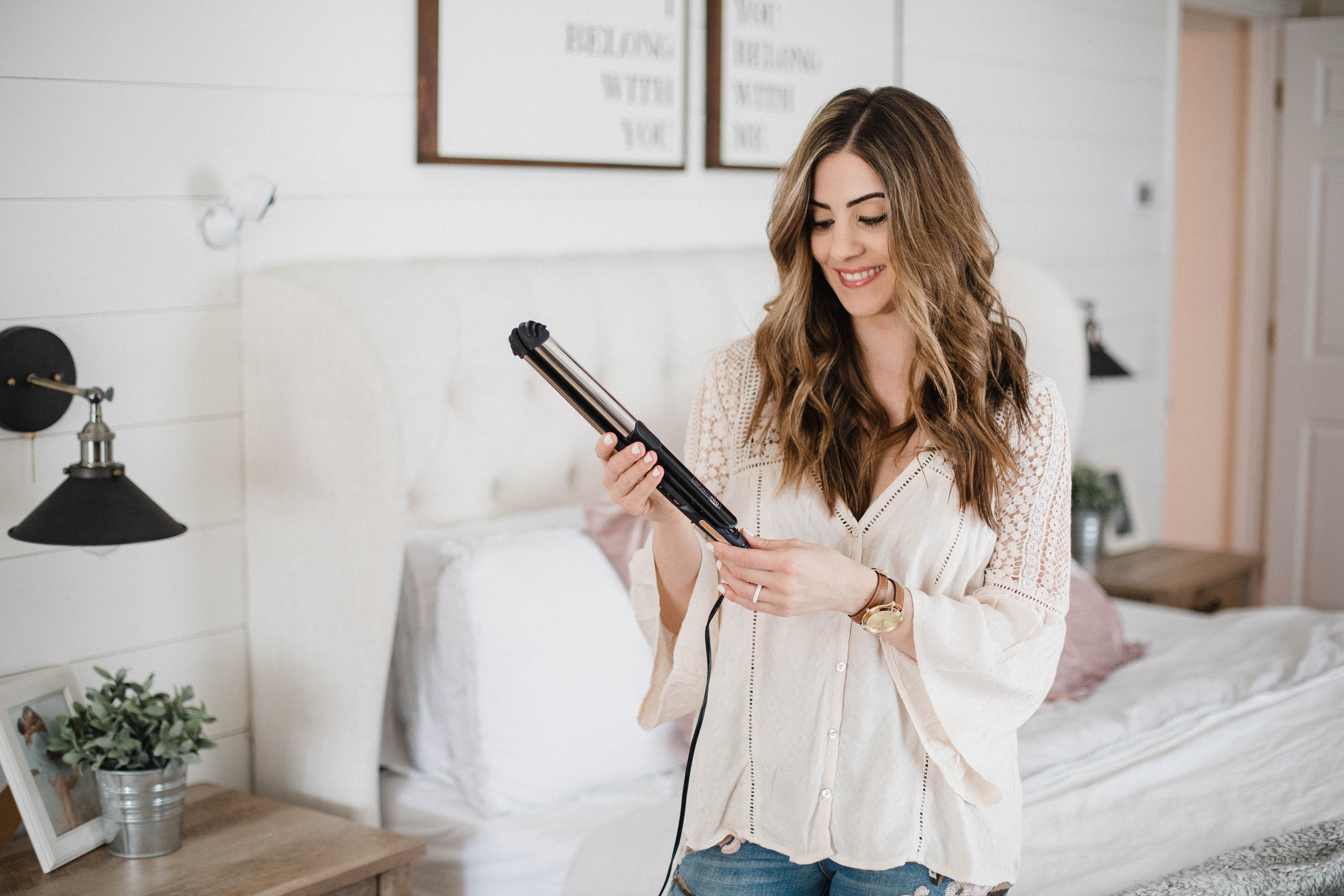 Life and style blogger Lauren McBride shares some simple Tips for Achieving Beachy Waves, and how you can achieve this style in under ten minutes. 