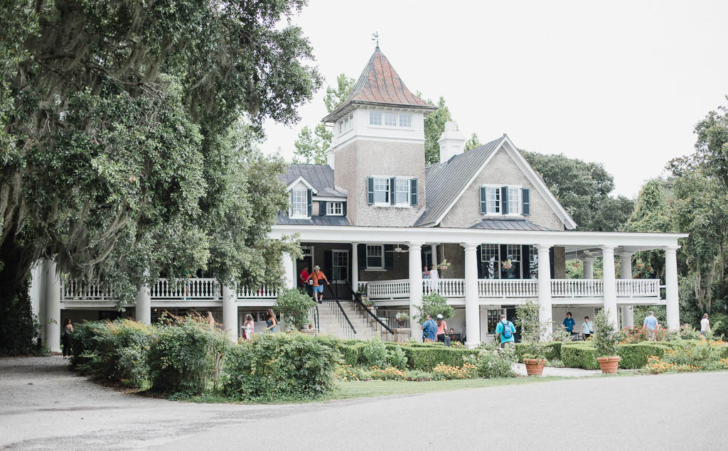 Connecticut life and style blogger Lauren McBride shares her Charleston Weekend Family Travel Guide featuring the best places to stay, eat, and activities to do with a young family.