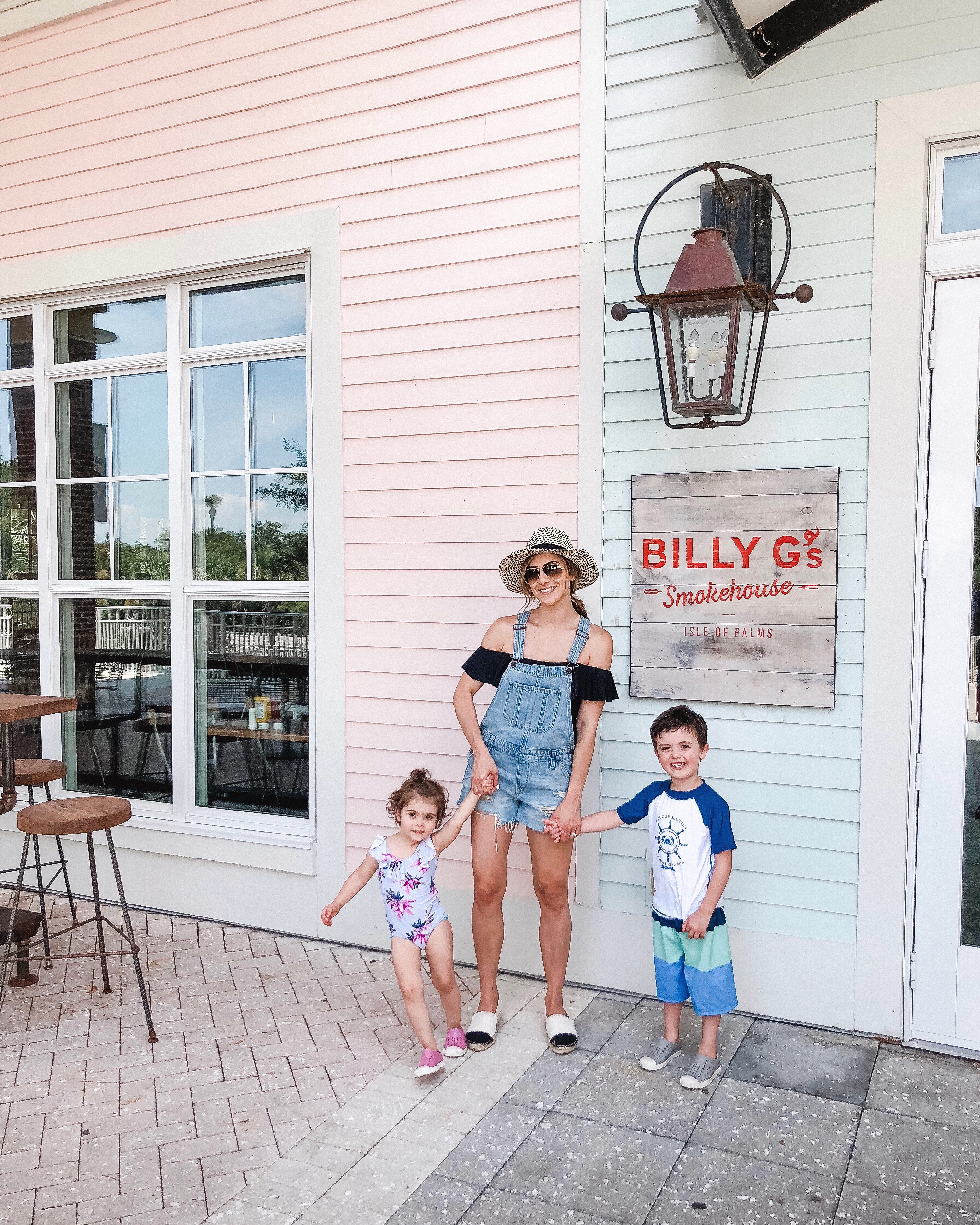 Connecticut life and style blogger Lauren McBride shares her Charleston Weekend Family Travel Guide featuring the best places to stay, eat, and activities to do with a young family.