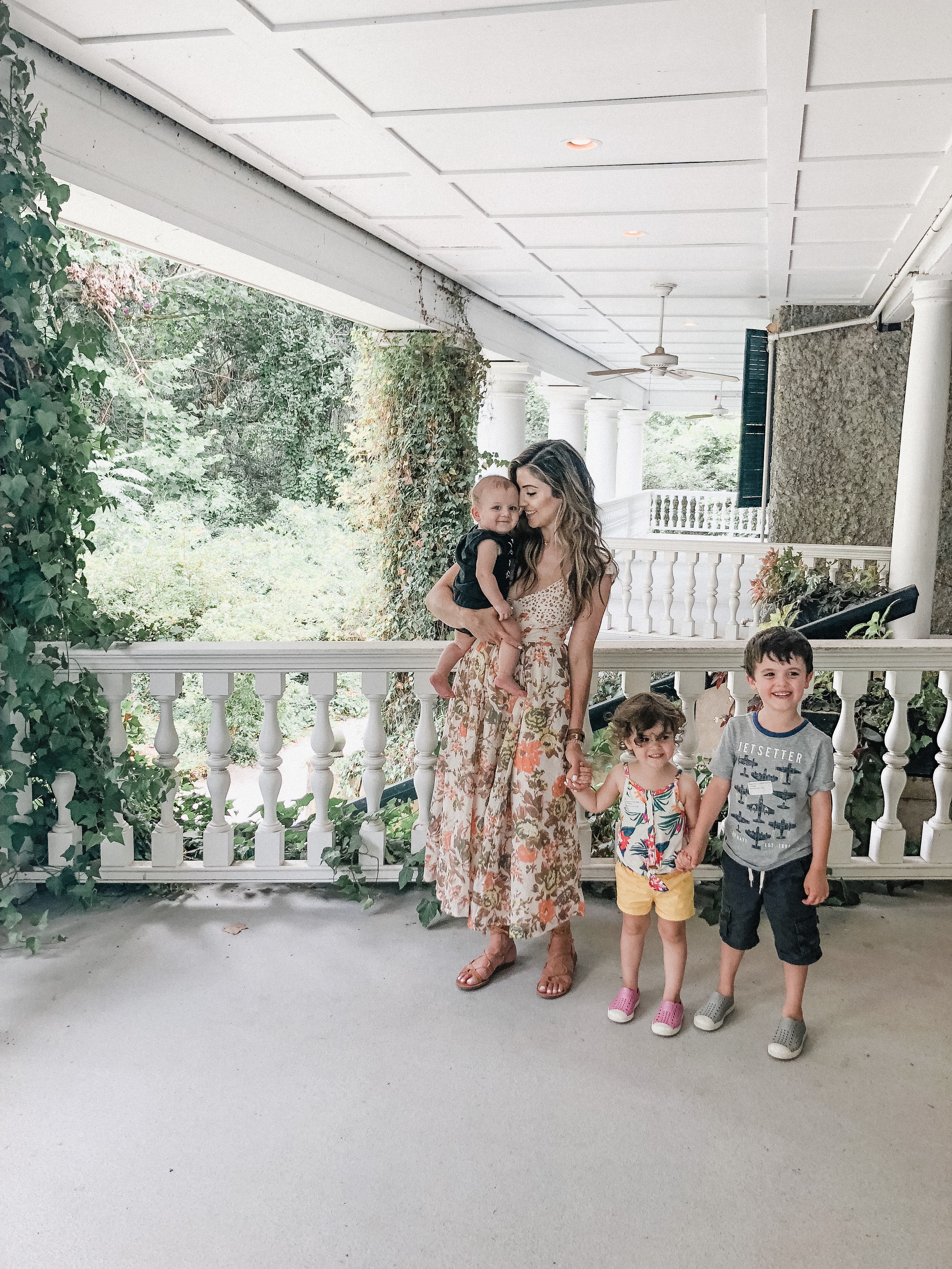 Connecticut life and style blogger Lauren McBride shares her Charleston Weekend Family Travel Guide featuring the best places to stay, eat, and activities to do with a young family.