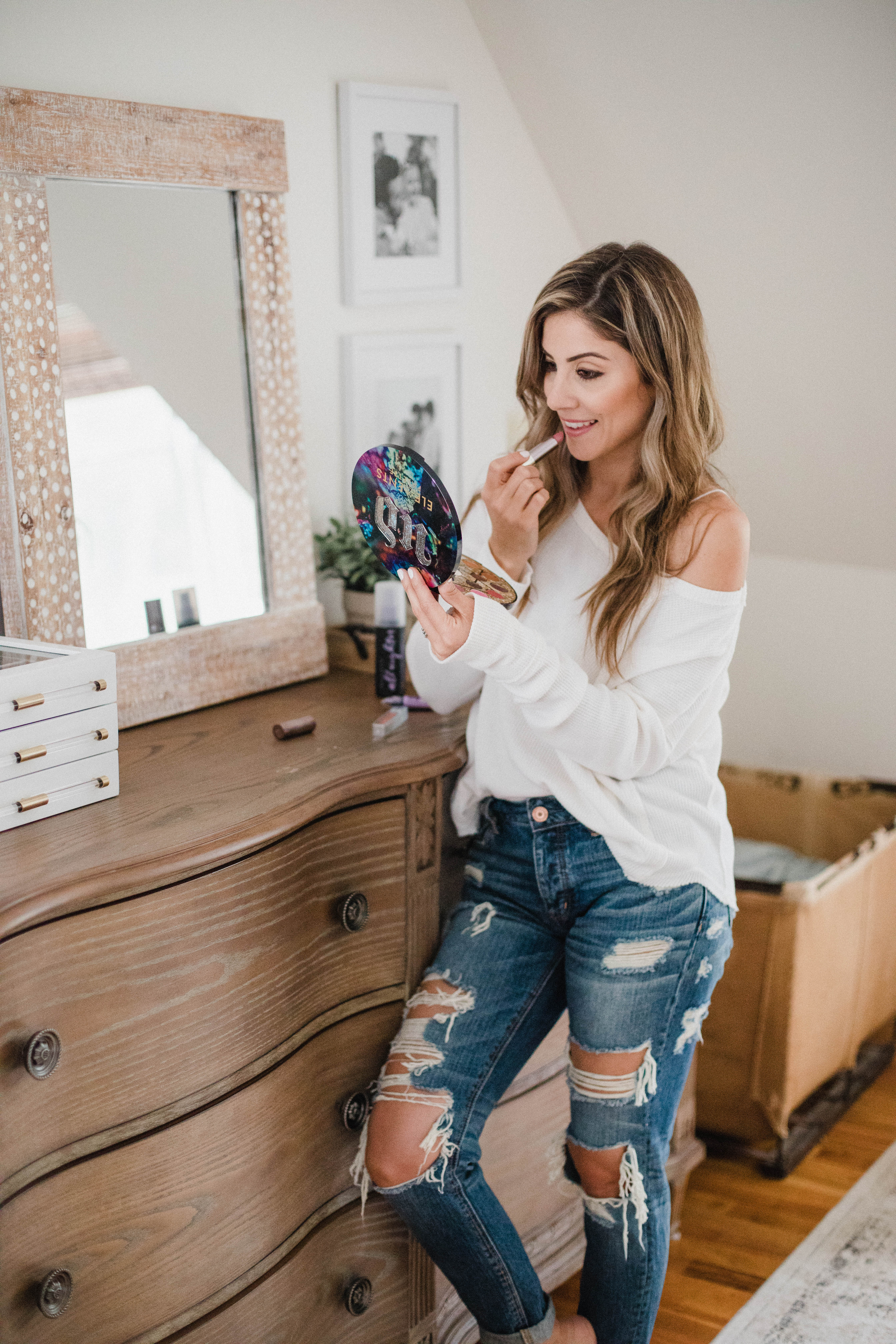 Connecticut life and style blogger Lauren McBride shares her favorite Urban Decay products available on QVC.